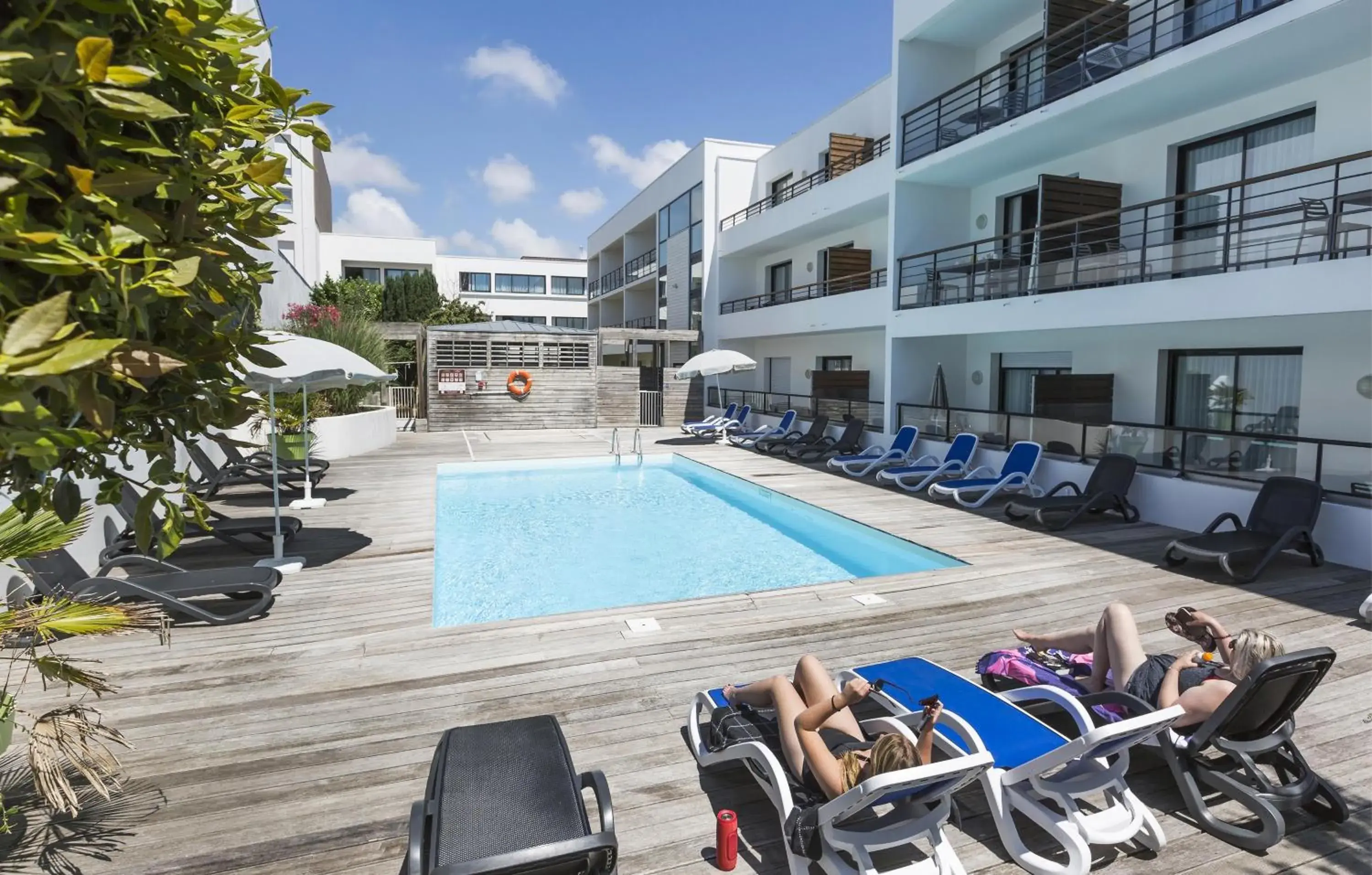 Swimming Pool in Appart'hÃ´tel Odalys Archipel