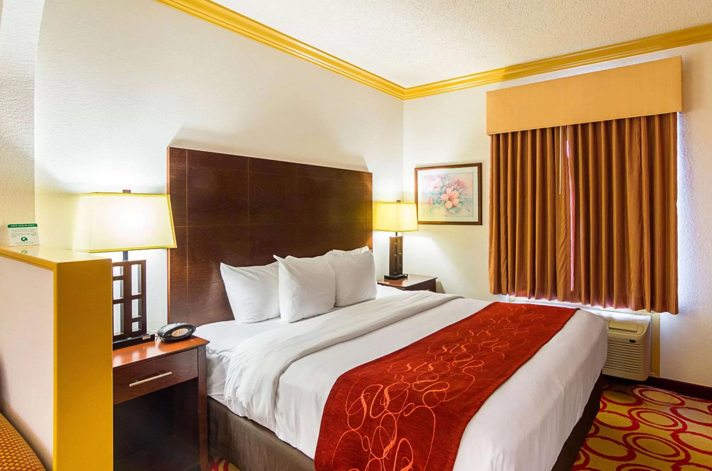 Bedroom, Bed in Quality Suites Lubbock Southwest