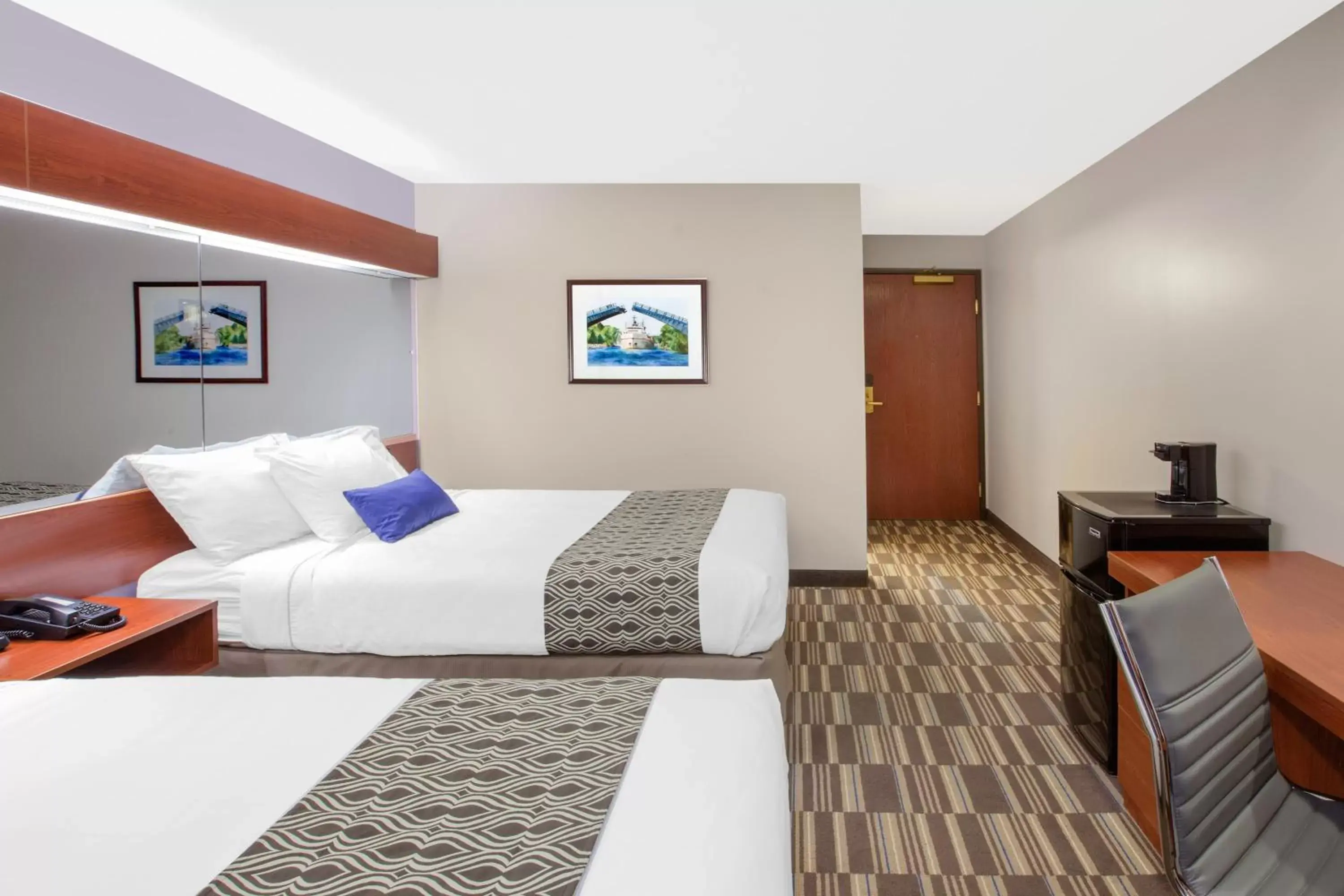 Bedroom, Bed in Microtel Inn and Suites Manistee Bedroom, Bed in Microtel Inn and Suites Manistee