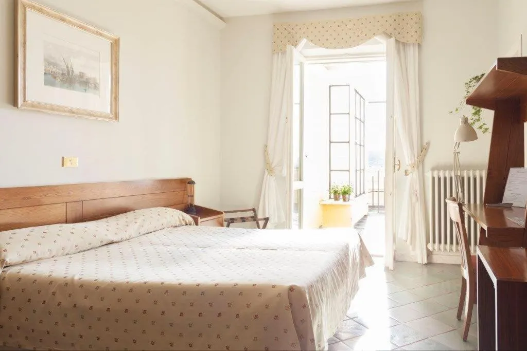 Balcony/Terrace, Bed in Hotel Cacciani