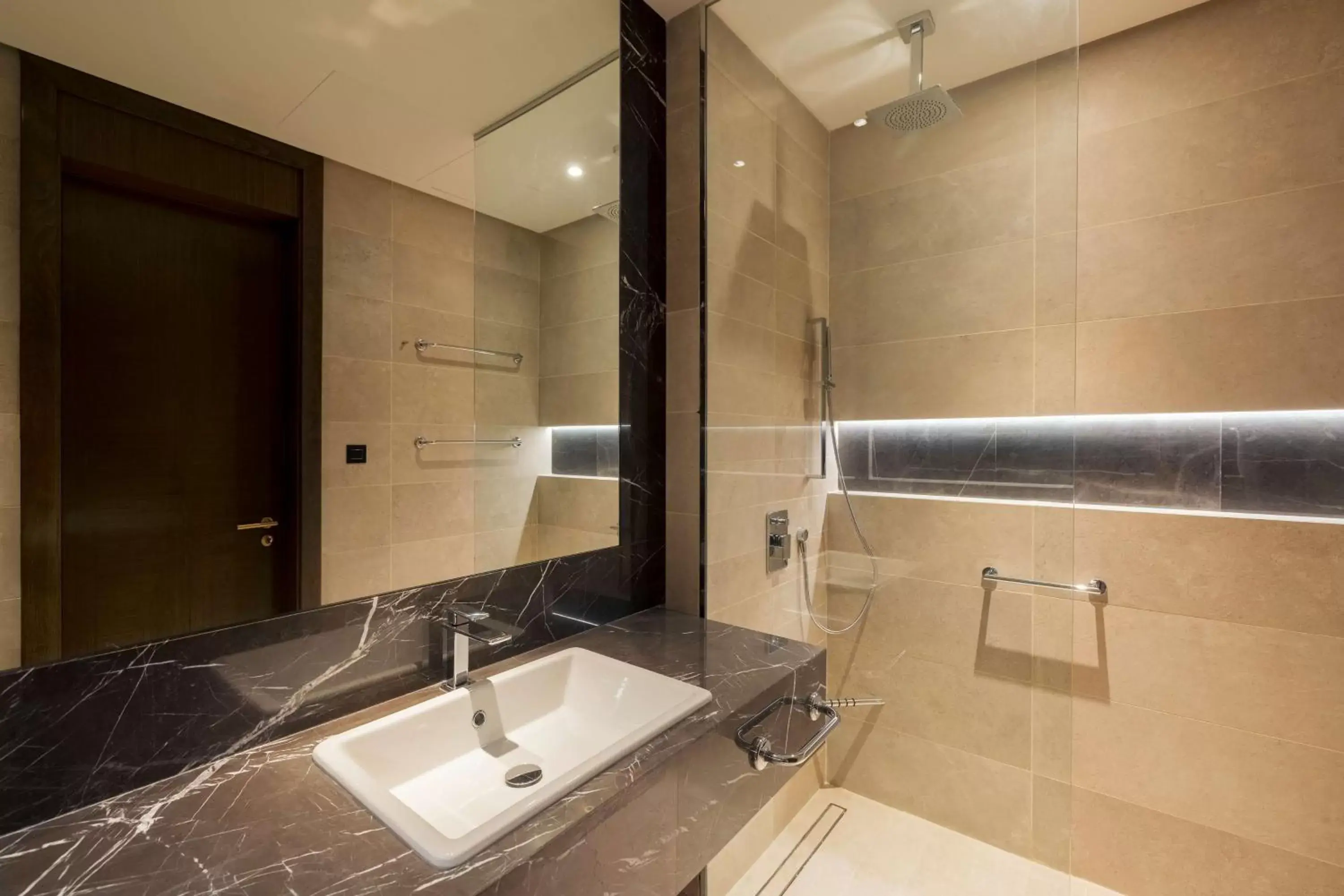 Bathroom in Mansard Riyadh, a Radisson Collection Hotel