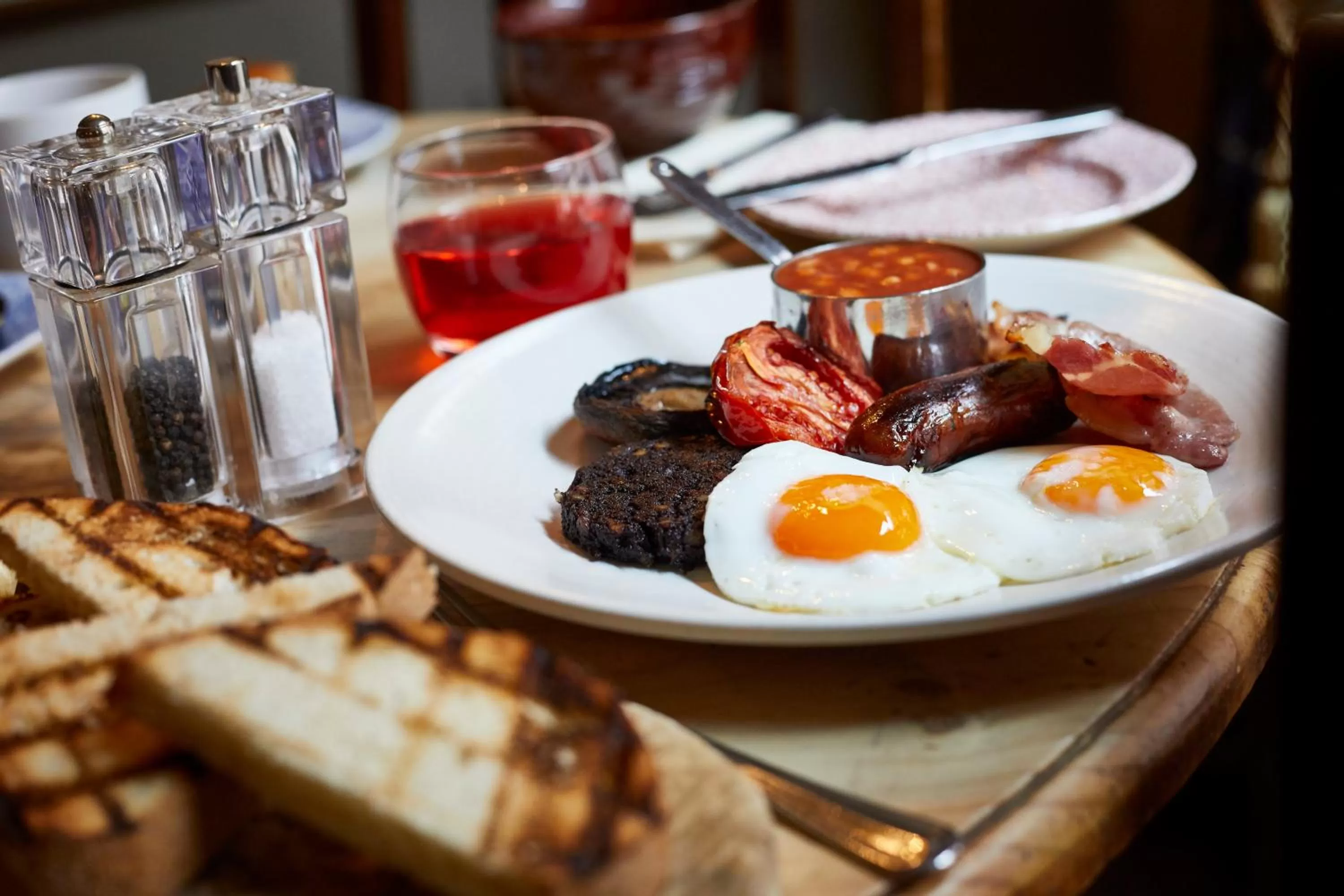 Food and drinks in Blackbird