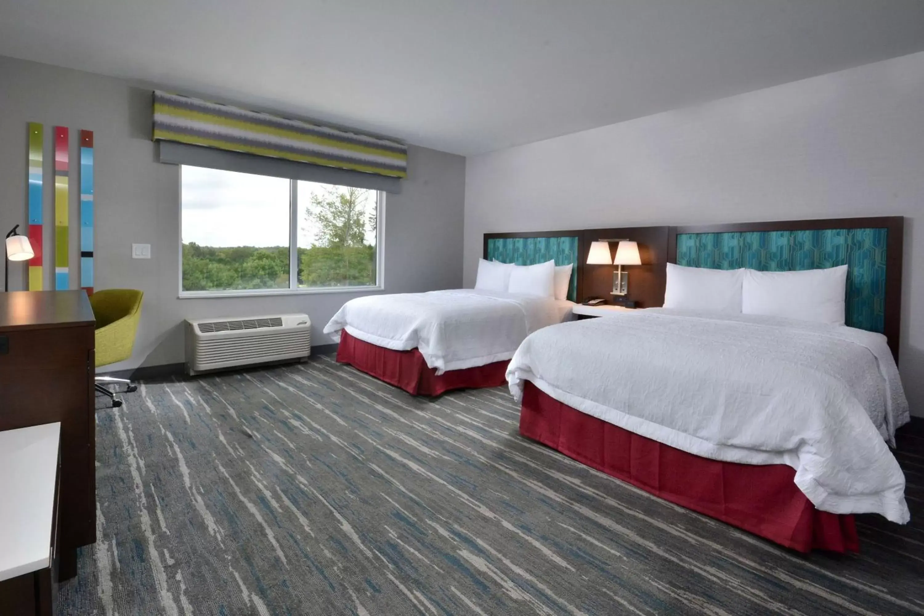 View (from property/room), Bed in Hampton Inn & Suites Charlotte North I 485