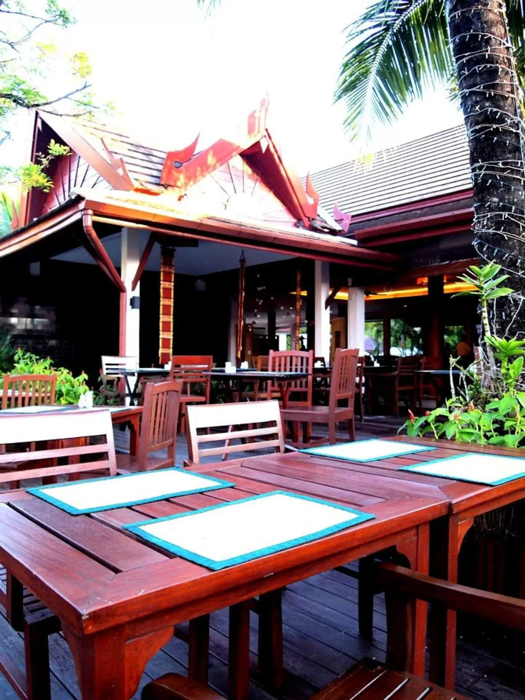 Restaurant/places to eat in Fanari Khaolak Resort - Courtyard SHA Extra Plus Restaurant/places to eat in Fanari Khaolak Resort - Courtyard SHA Extra Plus