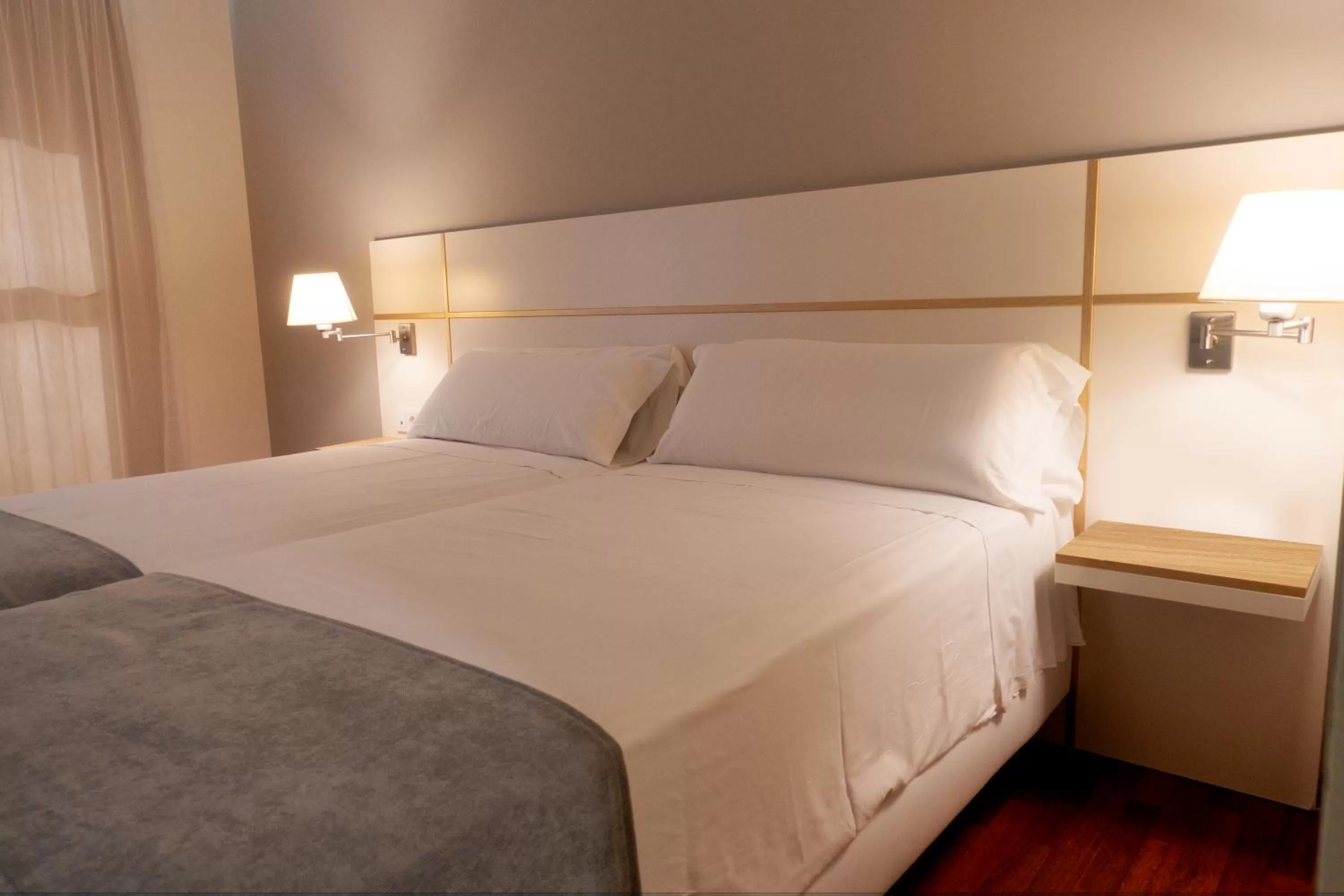 Bed in Hotel Vértice Chipiona Mar