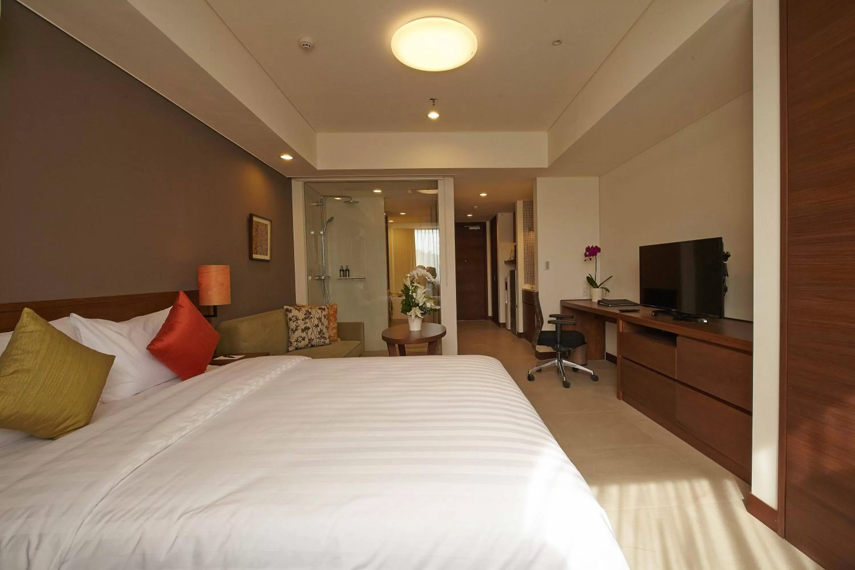 Photo of the whole room, Bed in Axia South Cikarang Service Apartment