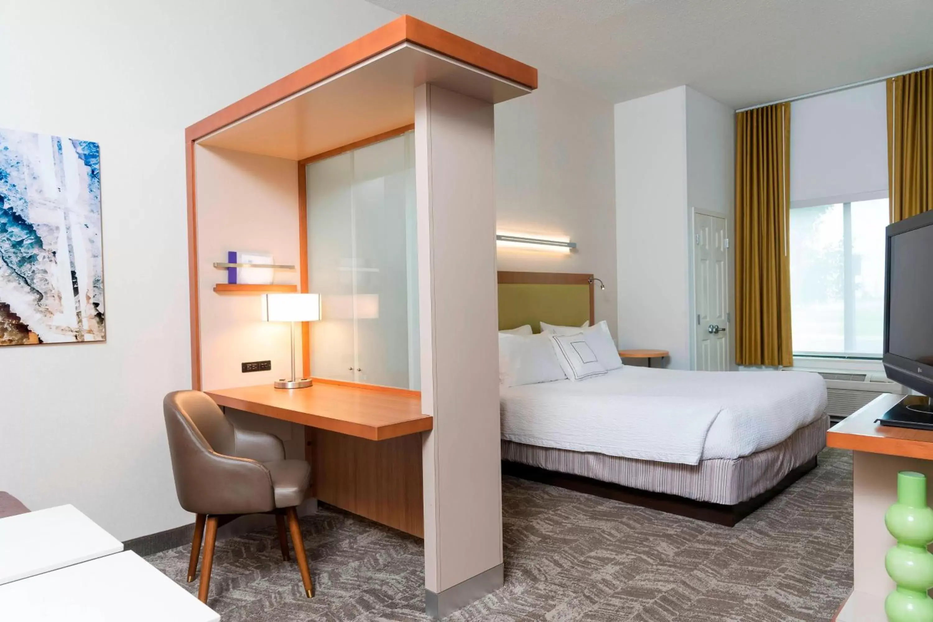 Bedroom, Bed in SpringHill Suites Detroit Auburn Hills