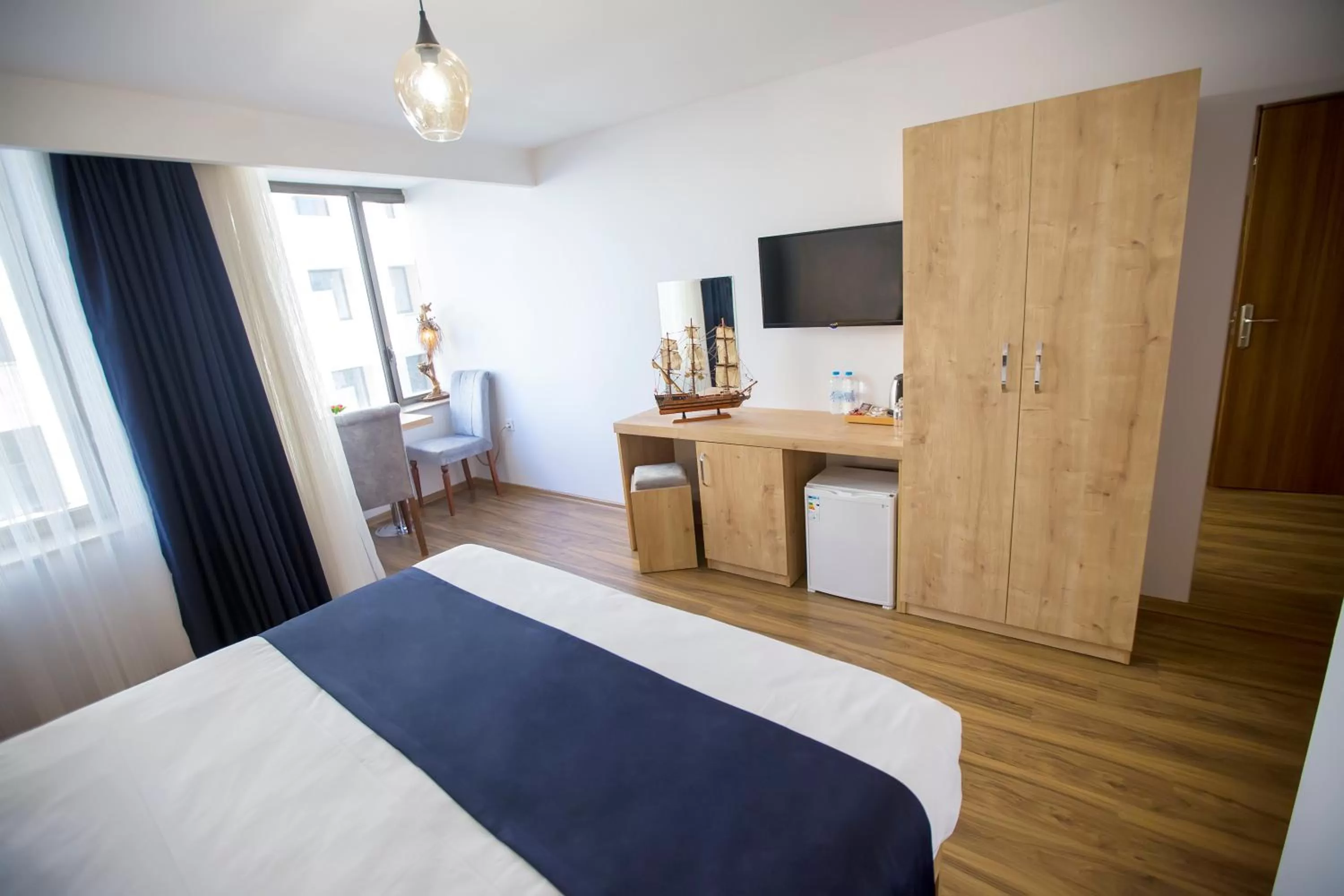 TV and multimedia, Bed in Golden Street Hotel