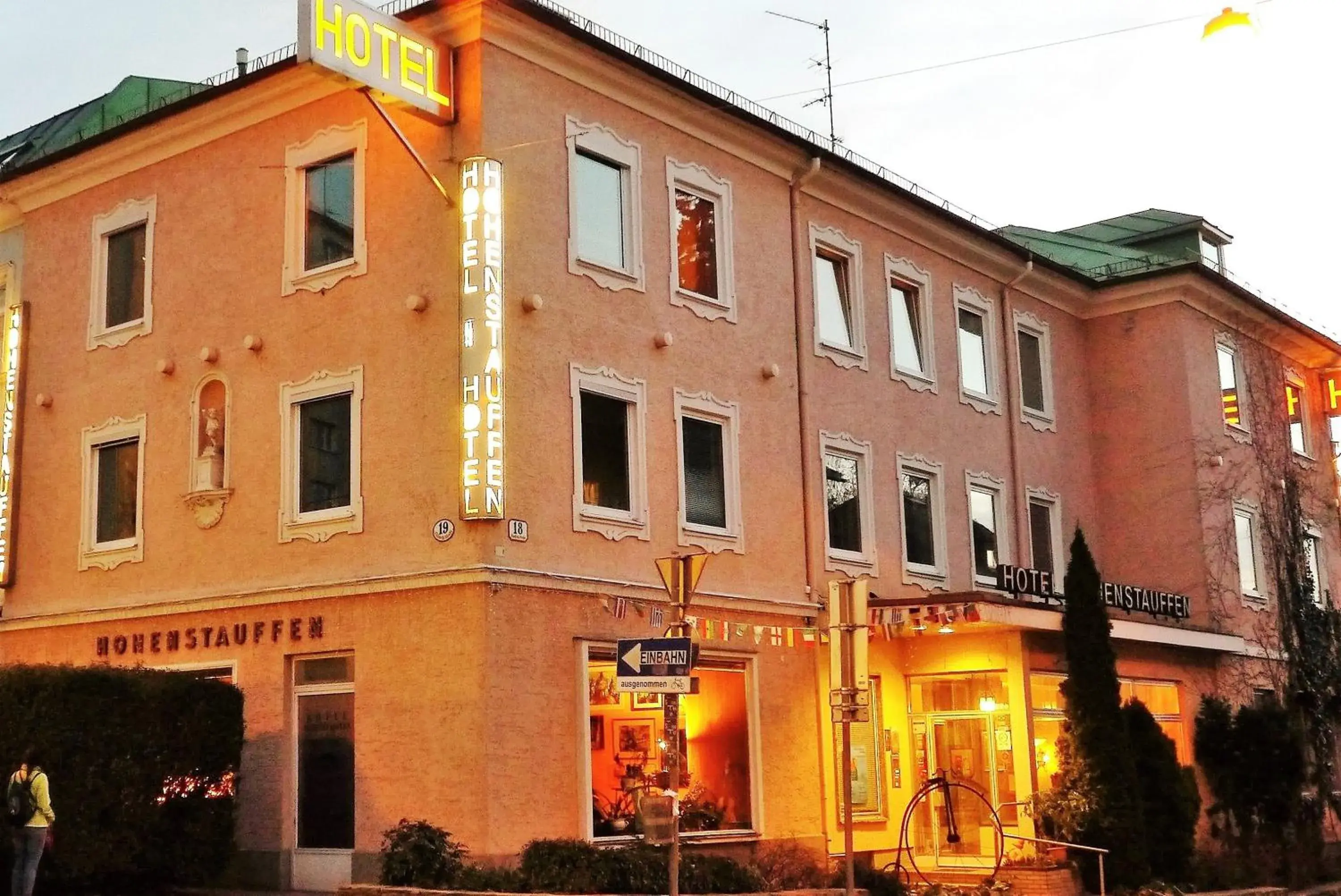 Facade/entrance in Hotel Hohenstauffen