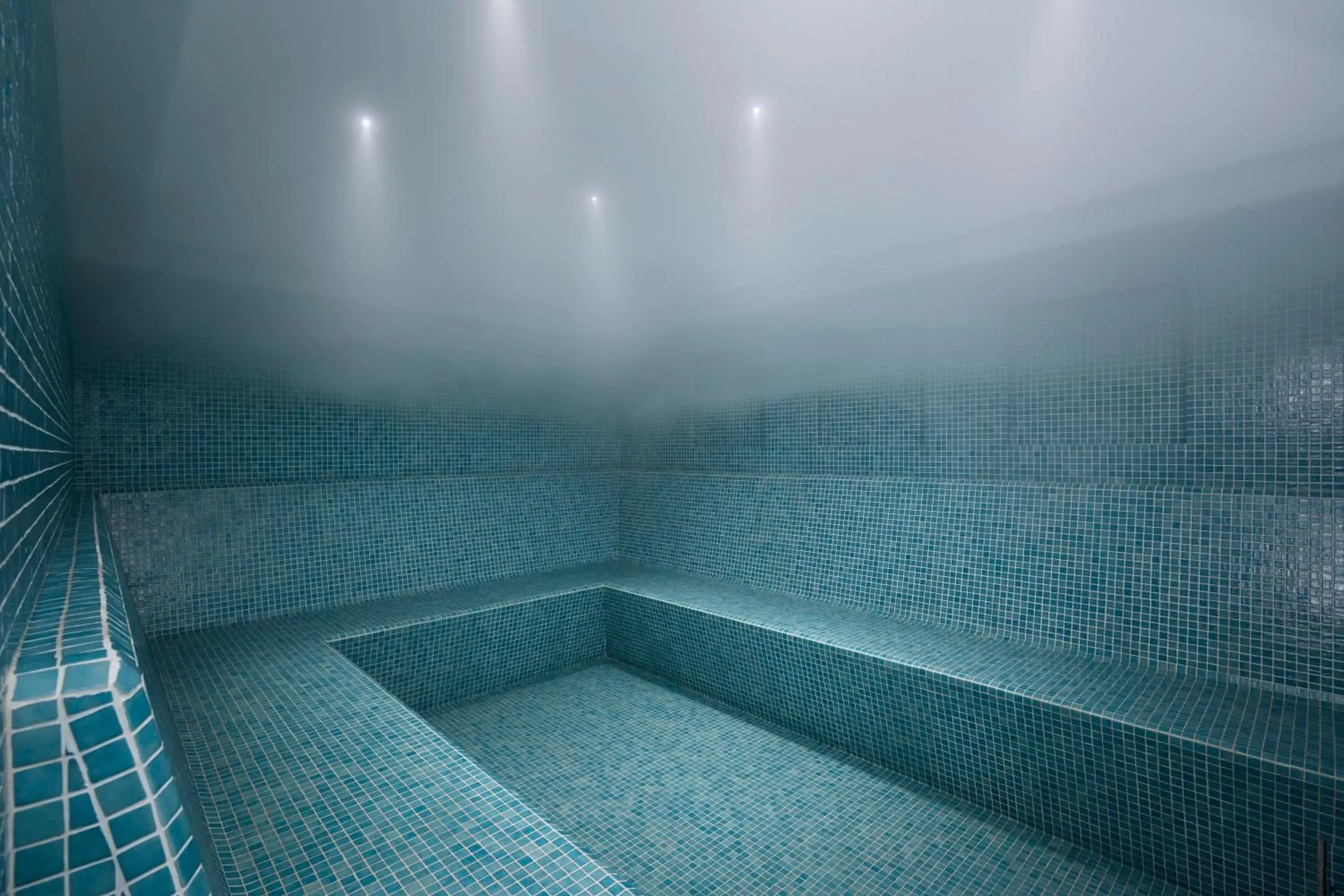 Steam room in Royal Tulip Muscat