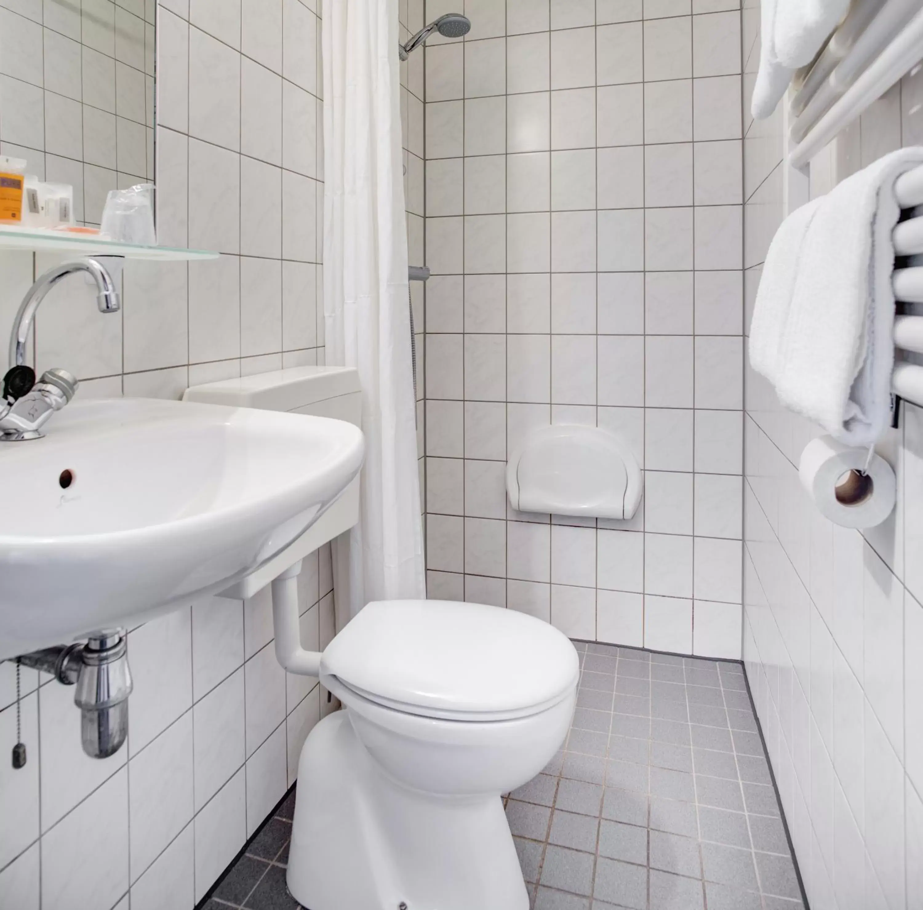 Bathroom in Fletcher Hotel-Restaurant Mooi Veluwe