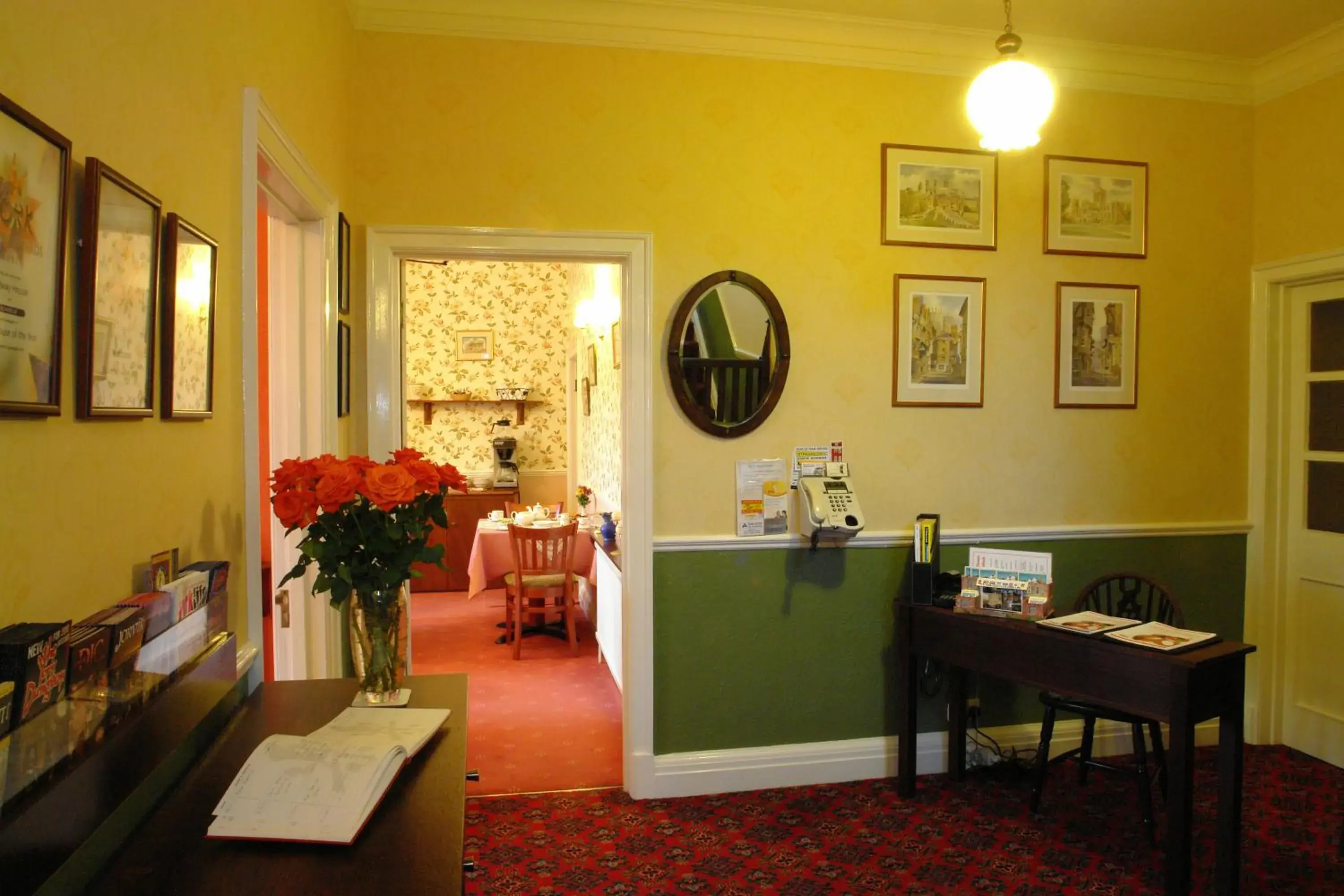 Lobby or reception in Midway Guest House