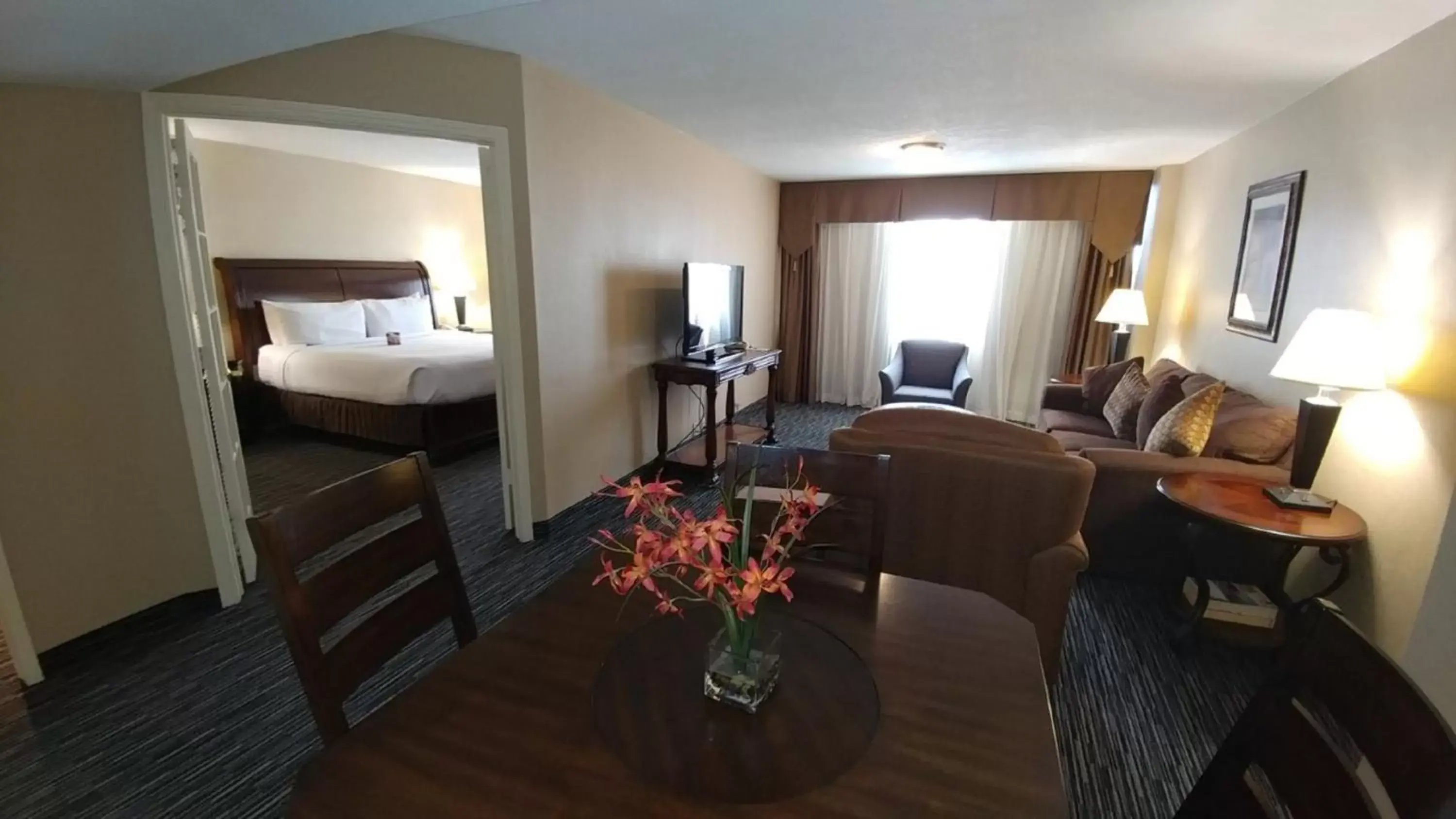 Bedroom, Seating Area in Wyndham Houston near NRG Park - Medical Center