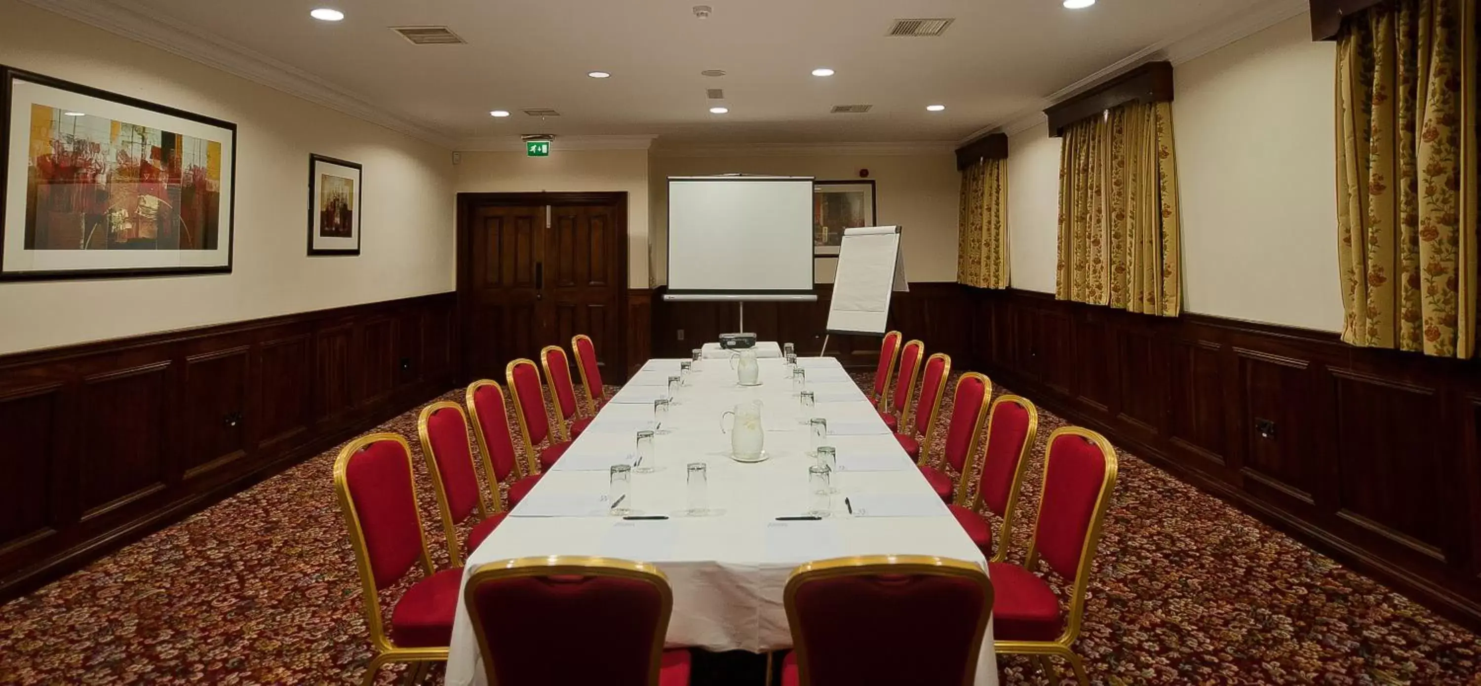 Meeting/conference room in Corr's Corner Hotel