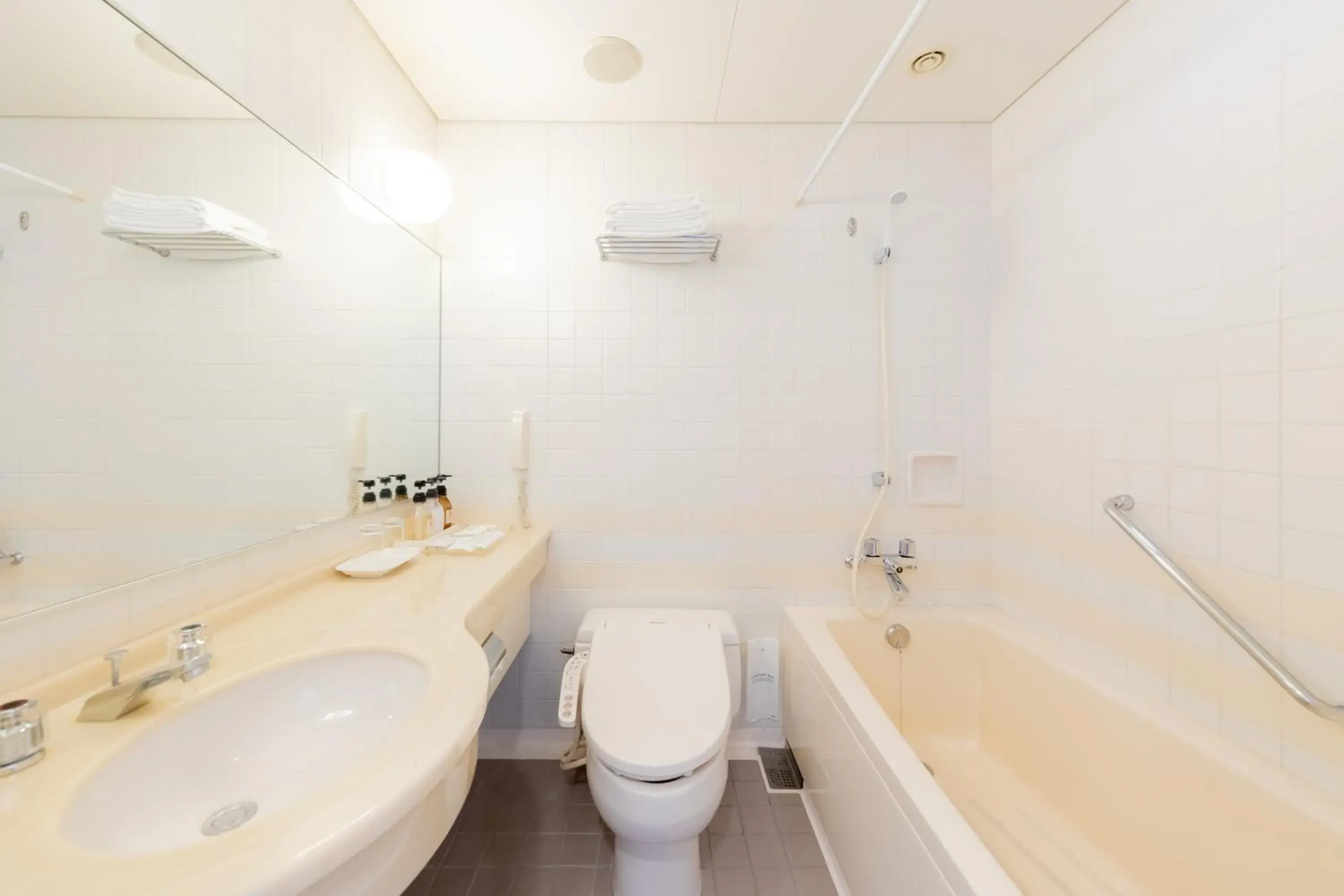 Toilet, Bathroom in Bellevue Garden Hotel