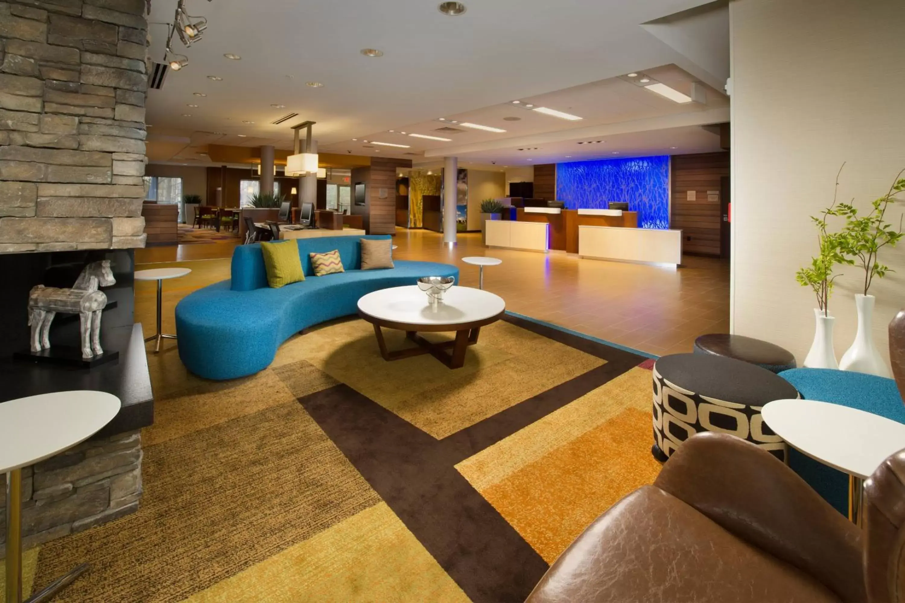 Lobby or reception, Lounge/Bar in Fairfield Inn & Suites by Marriott Arundel Mills BWI Airport