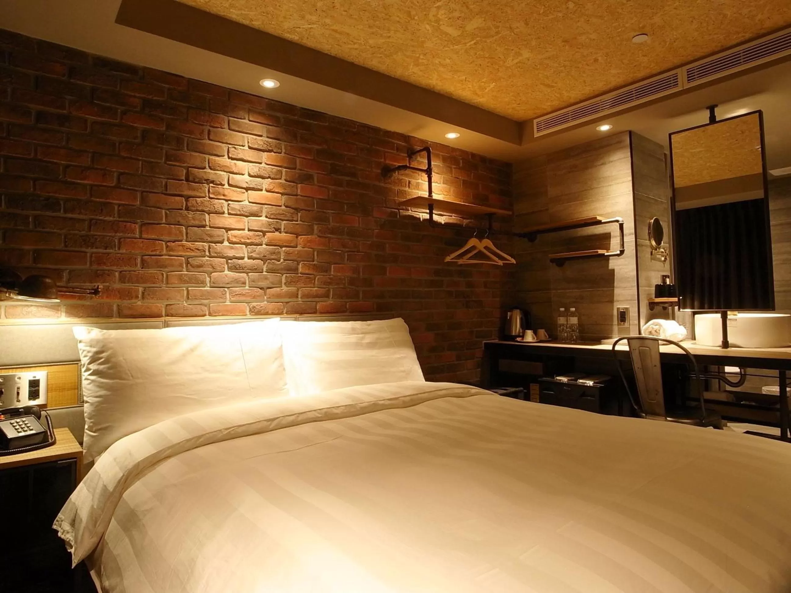 Bed in City Suites - Kaohsiung Pier2