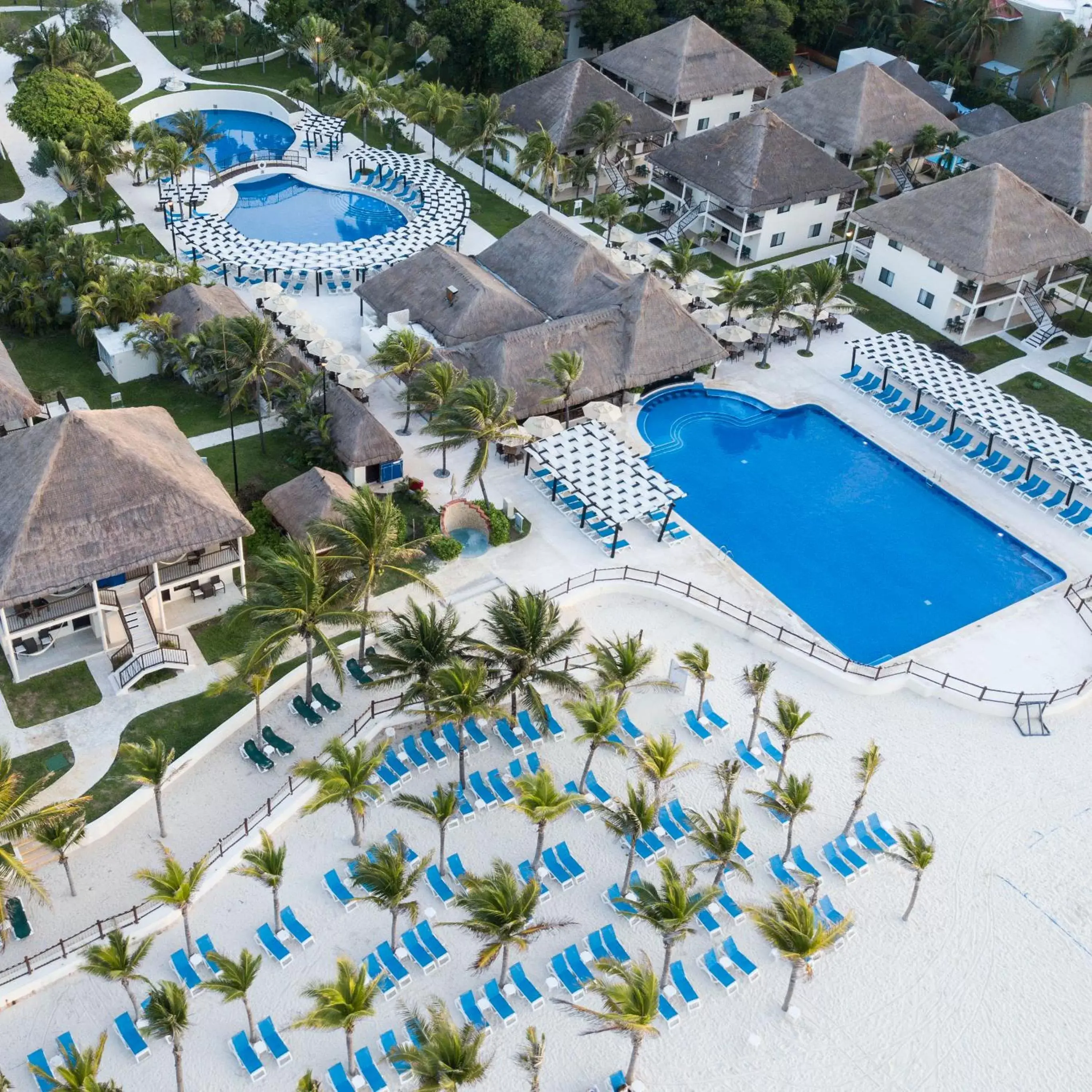Pool view in Allegro Playacar - All Inclusive Resort Pool view in Allegro Playacar - All Inclusive Resort