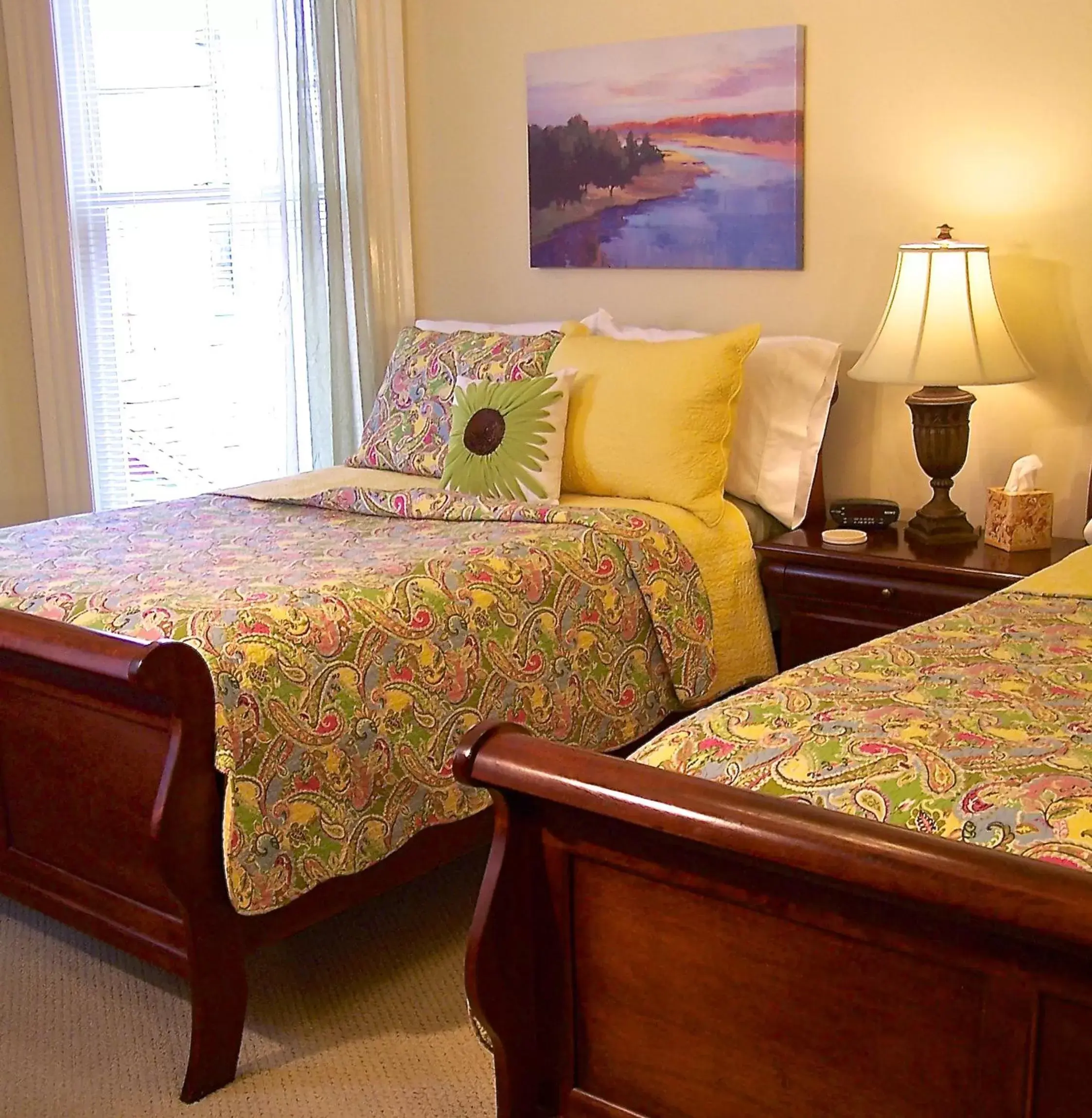 Double Room with Two Double Beds in Lyndon House Bed & Breakfast Double Room with Two Double Beds in Lyndon House Bed & Breakfast