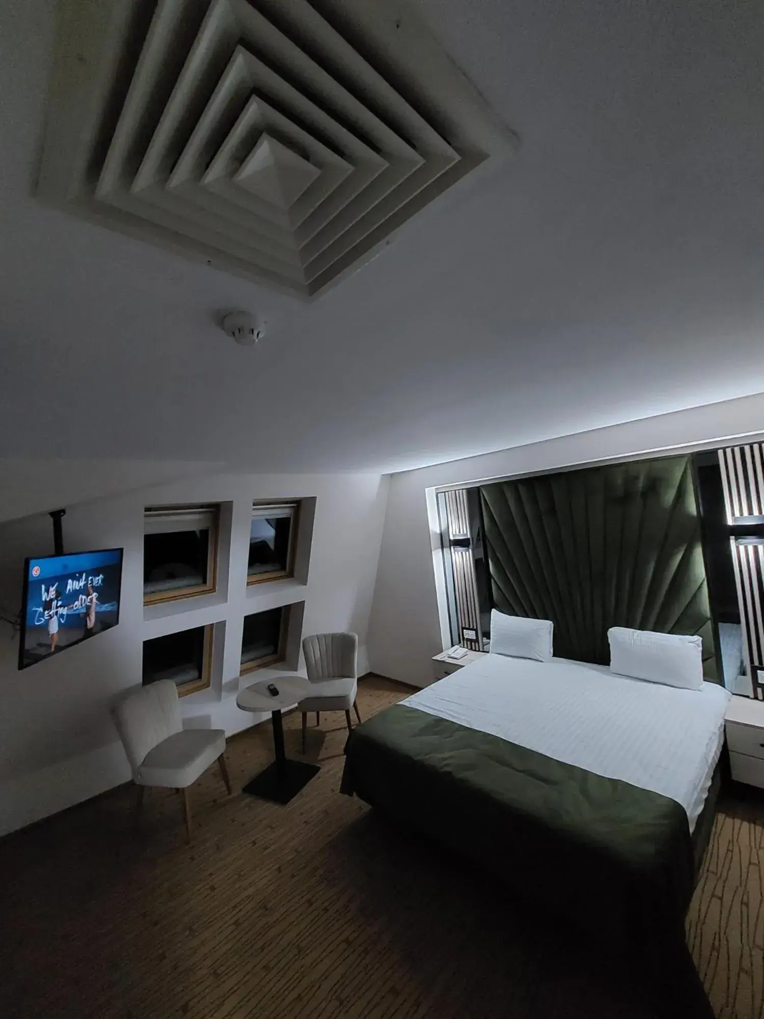 Bedroom, Bed in Hotel Wolf 2