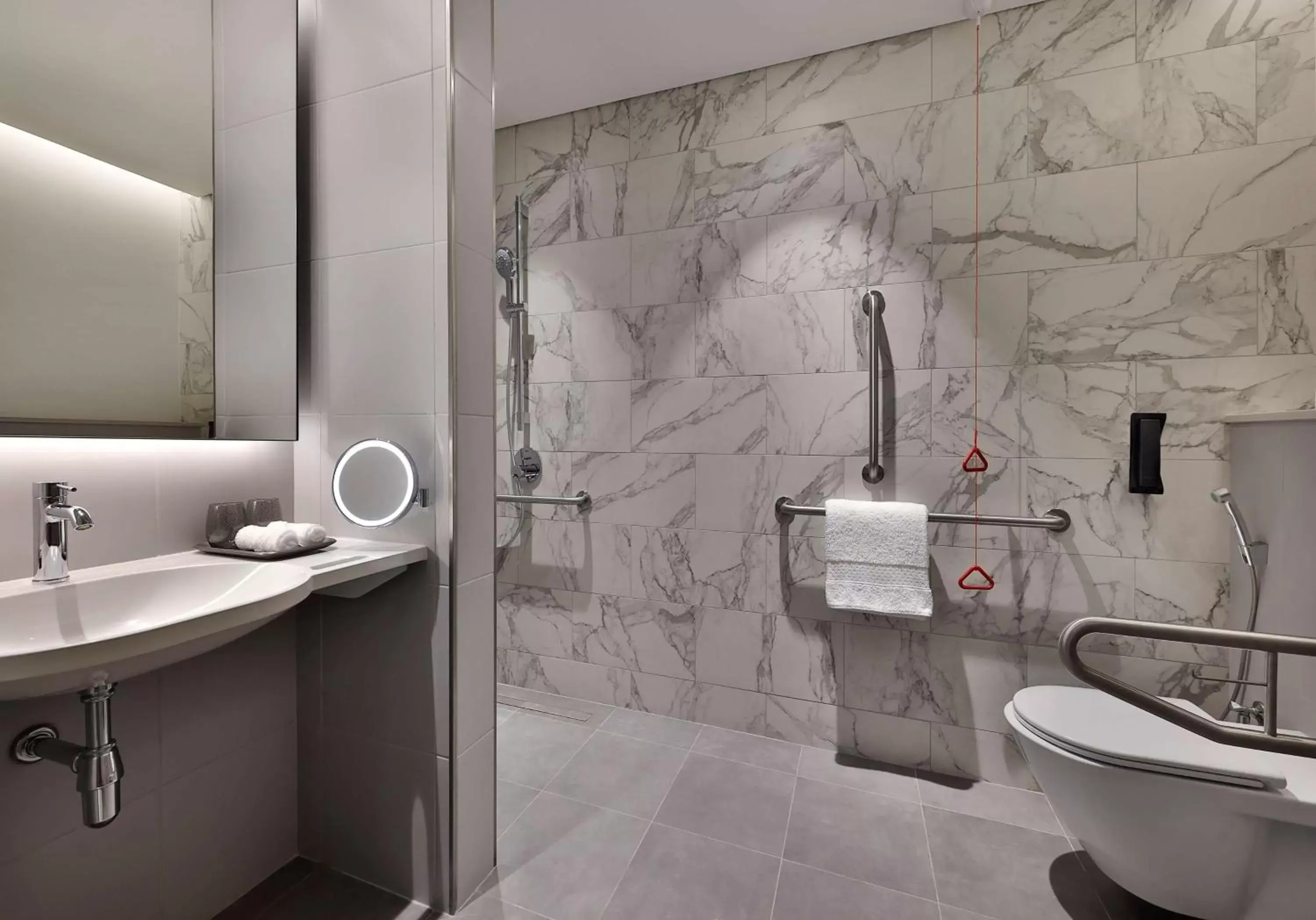 Bathroom in Doubletree By Hilton Abu Dhabi Yas Island Residences