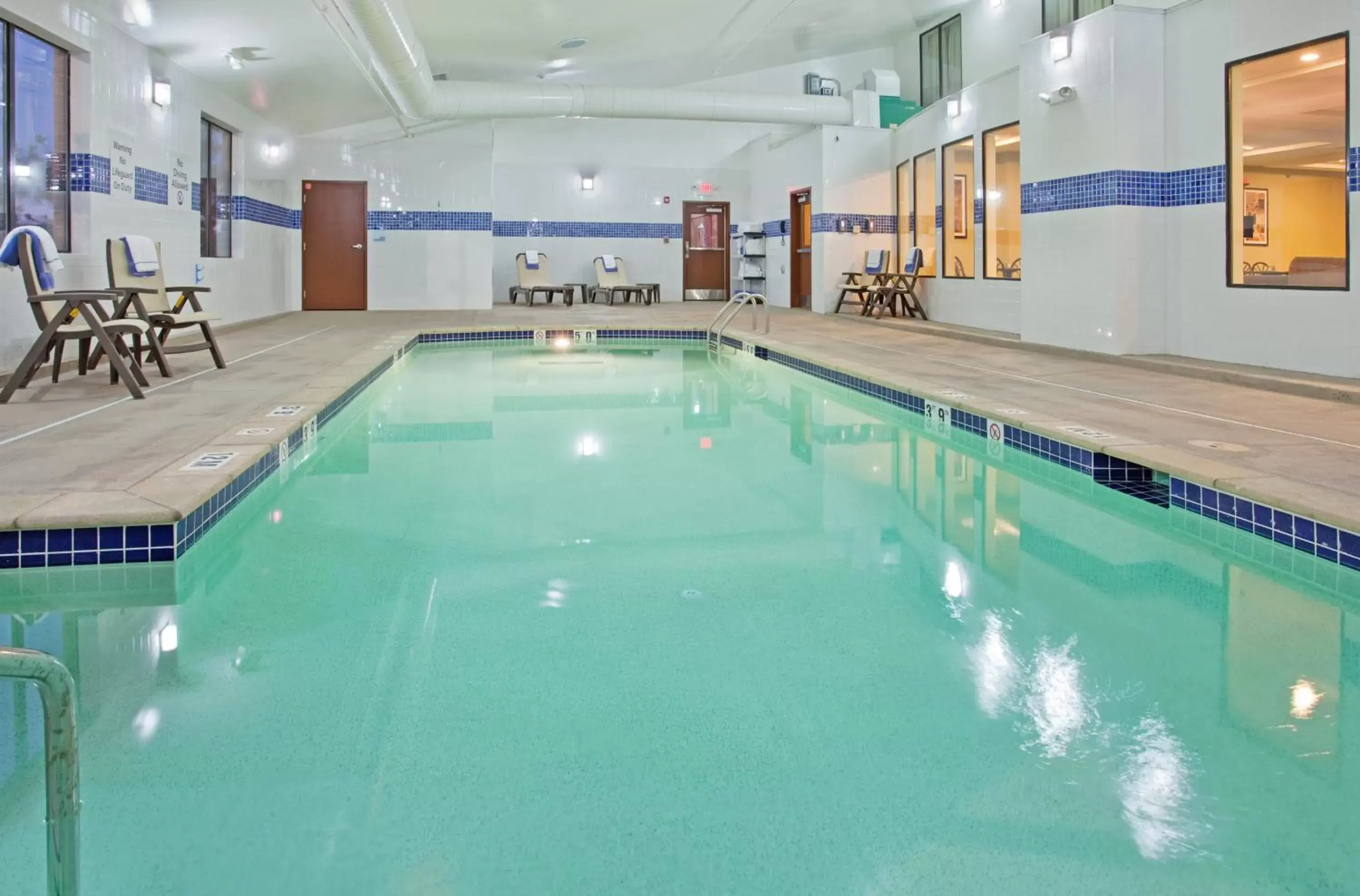Swimming Pool in Holiday Inn Express Hotel & Suites St. Charles, an IHG Hotel