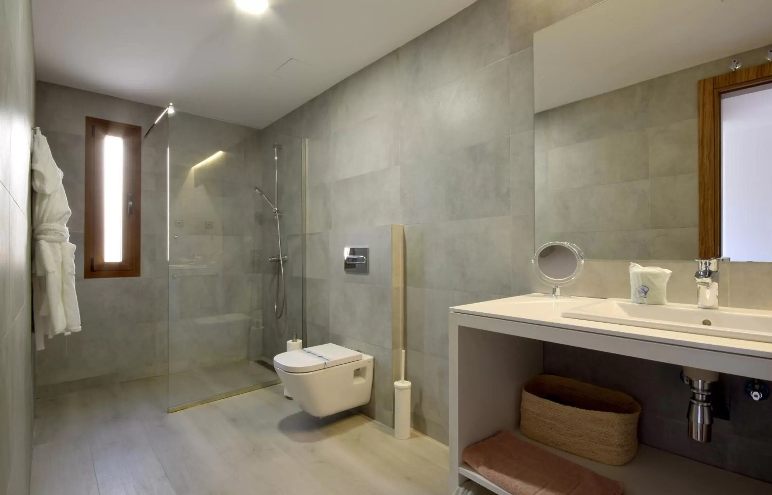 Shower, Bathroom in Pula Golf Resort