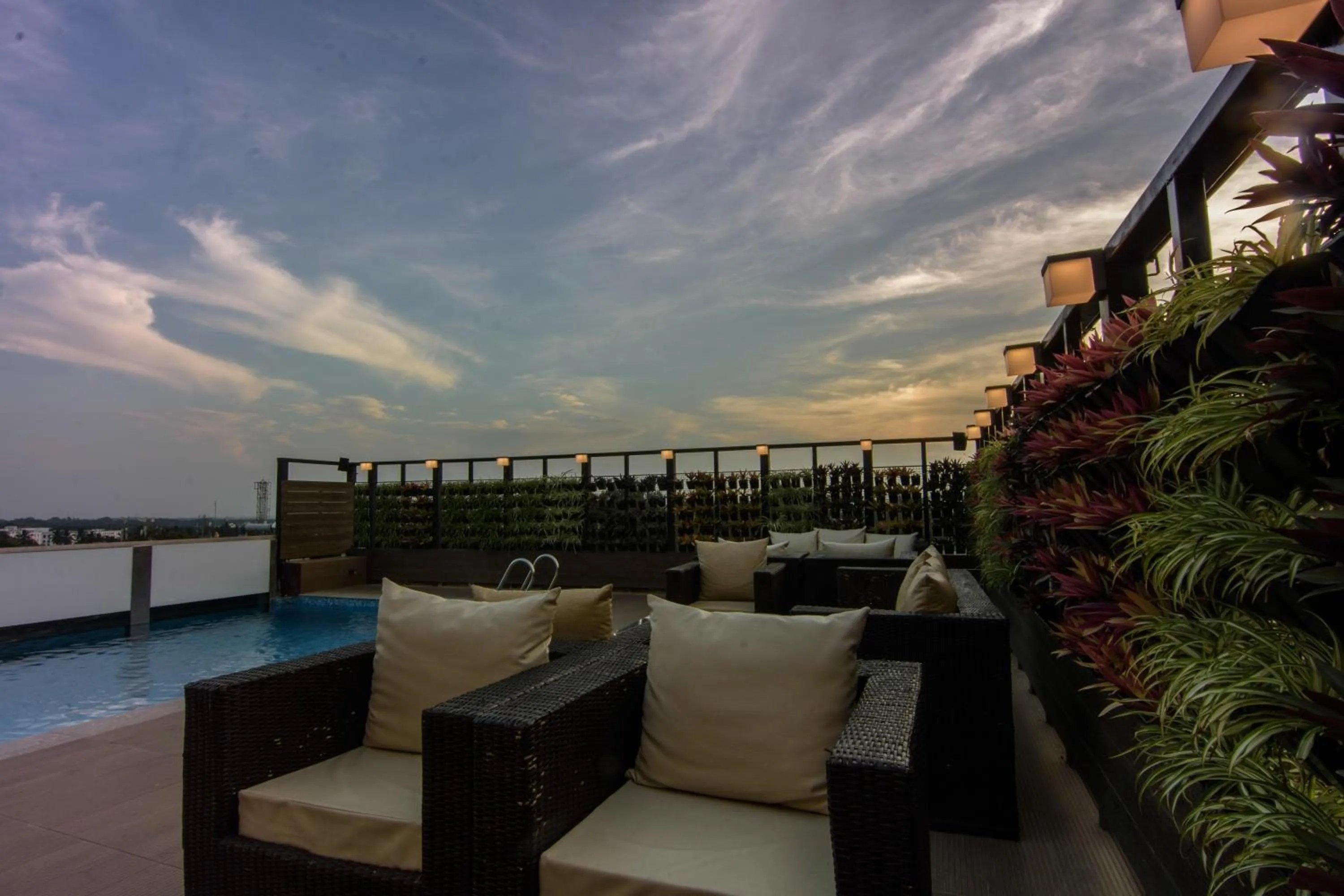 Swimming pool in Roopa Elite