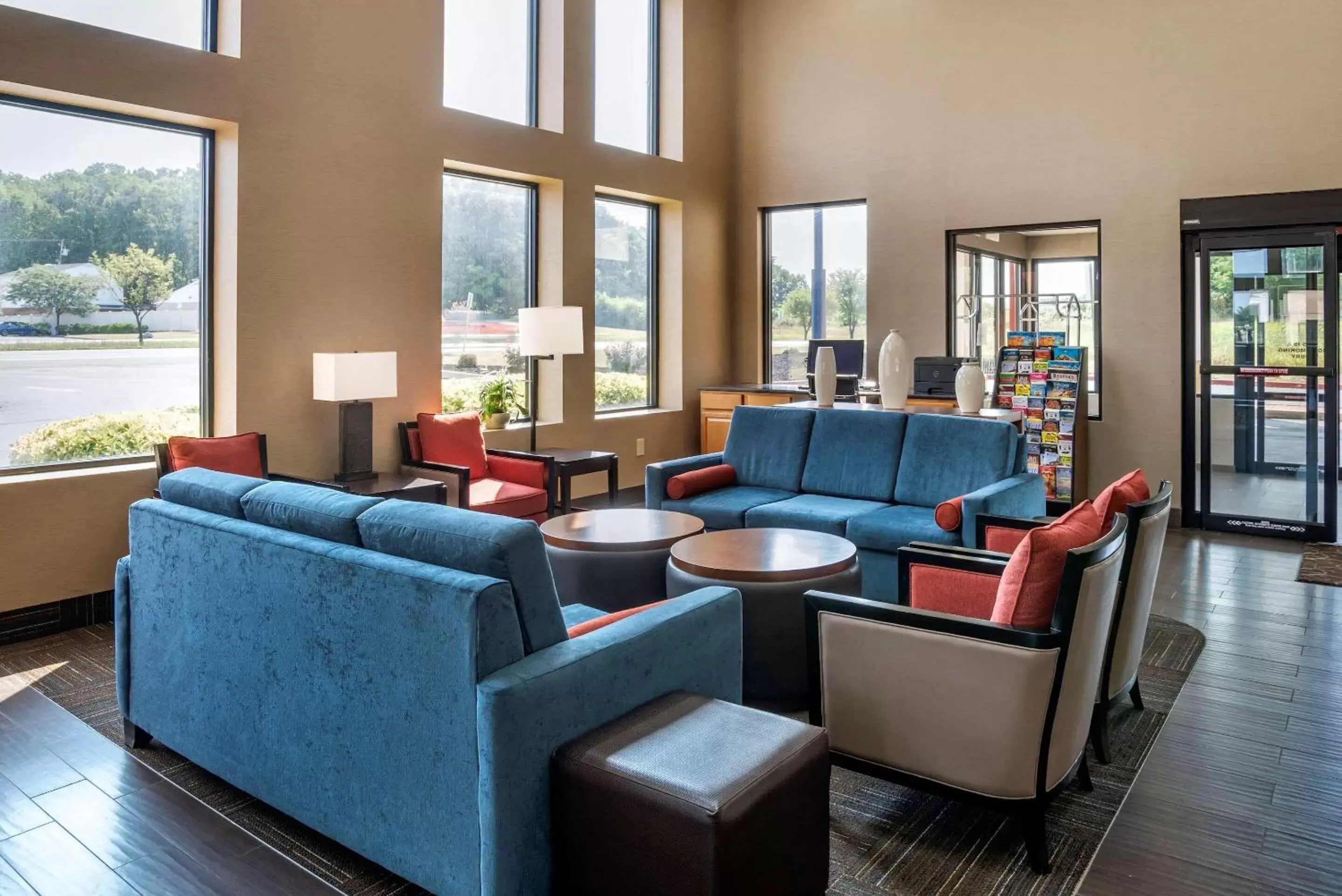 Lobby or reception in Comfort Suites Hagerstown Lobby or reception in Comfort Suites Hagerstown