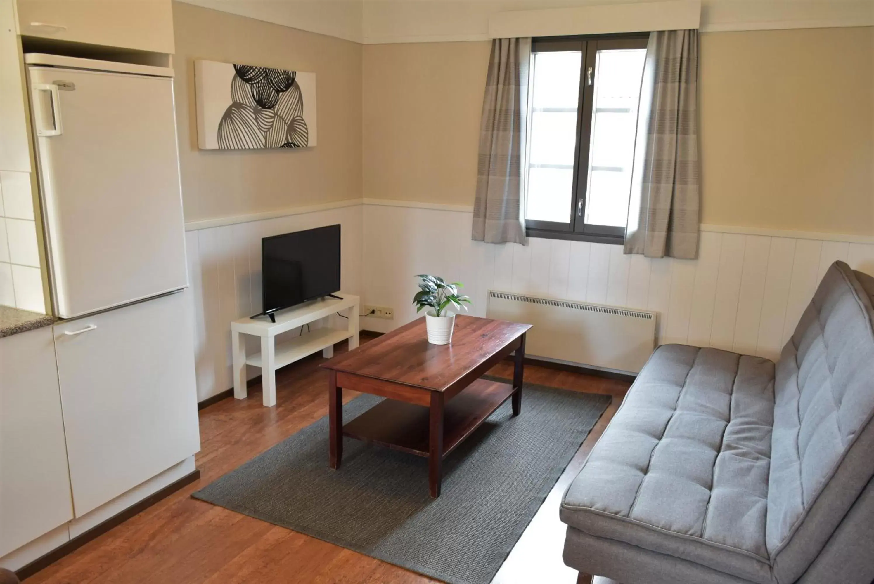 One-Bedroom Cottage (2 Adults) in Visulahti Cottages One-Bedroom Cottage (2 Adults) in Visulahti Cottages