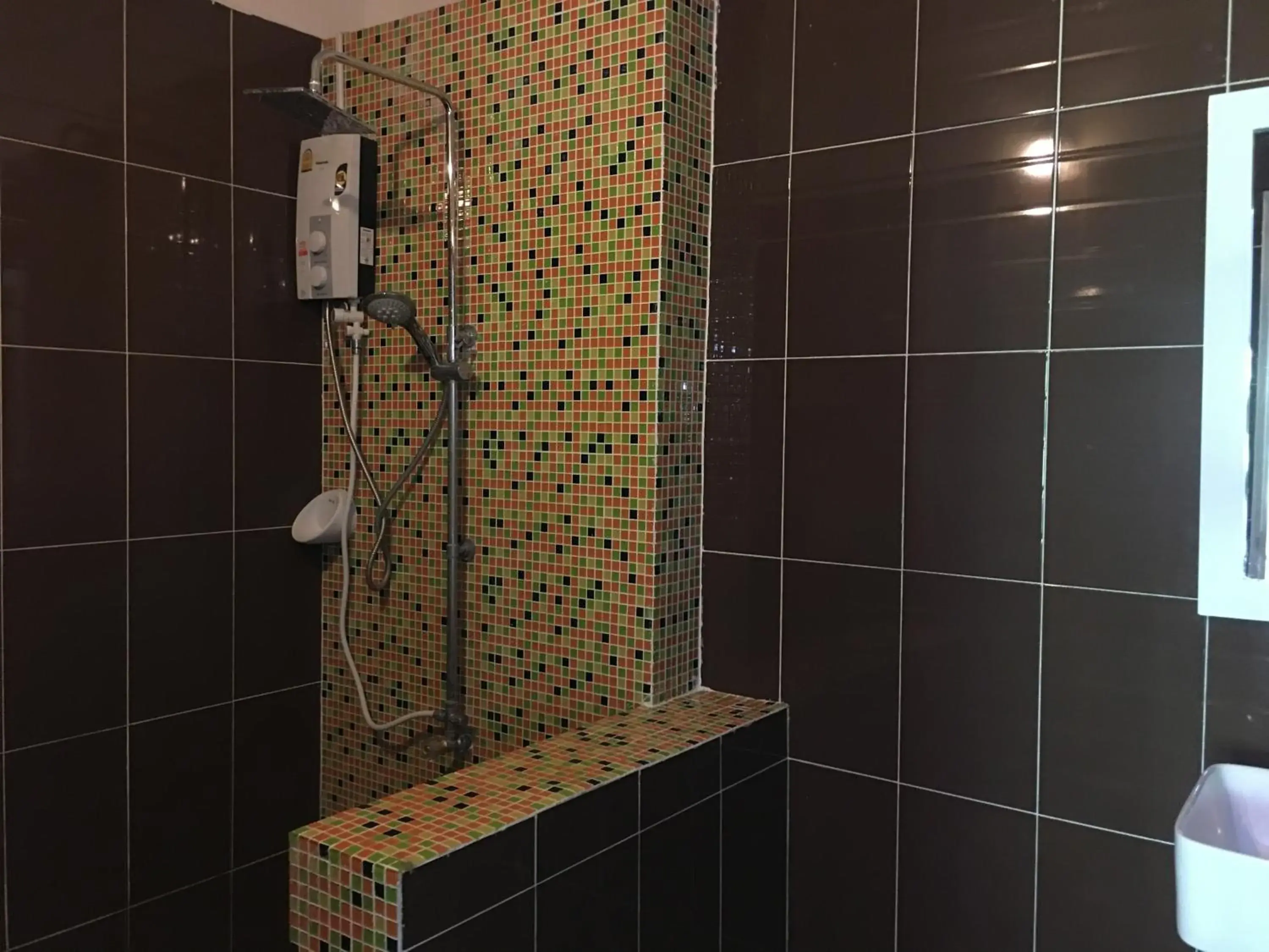 Shower, Bathroom in Lanta Garden Home (SHA Extra Plus)