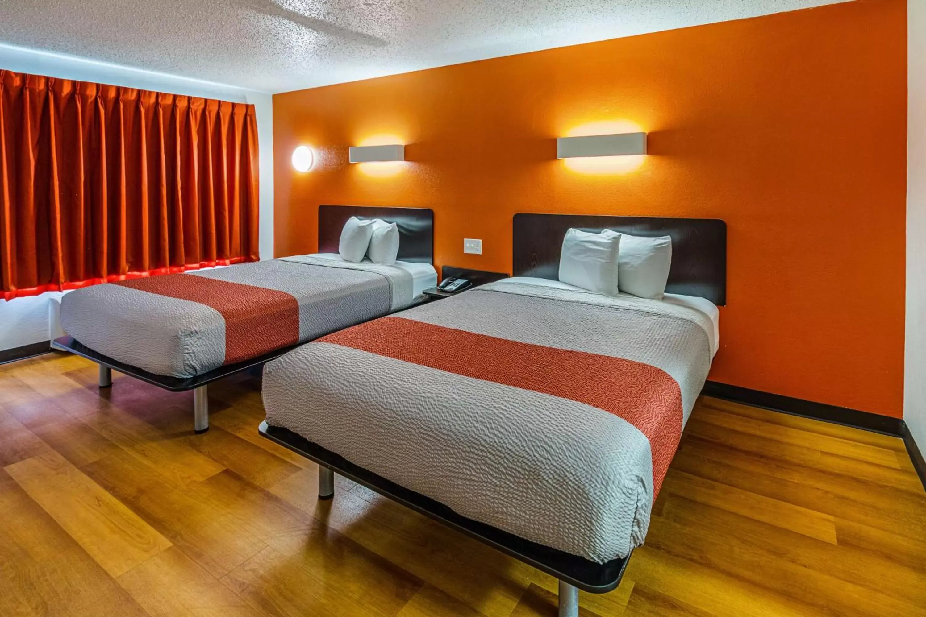 Photo of the whole room, Bed in Motel 6-Waxahachie, TX Photo of the whole room, Bed in Motel 6-Waxahachie, TX