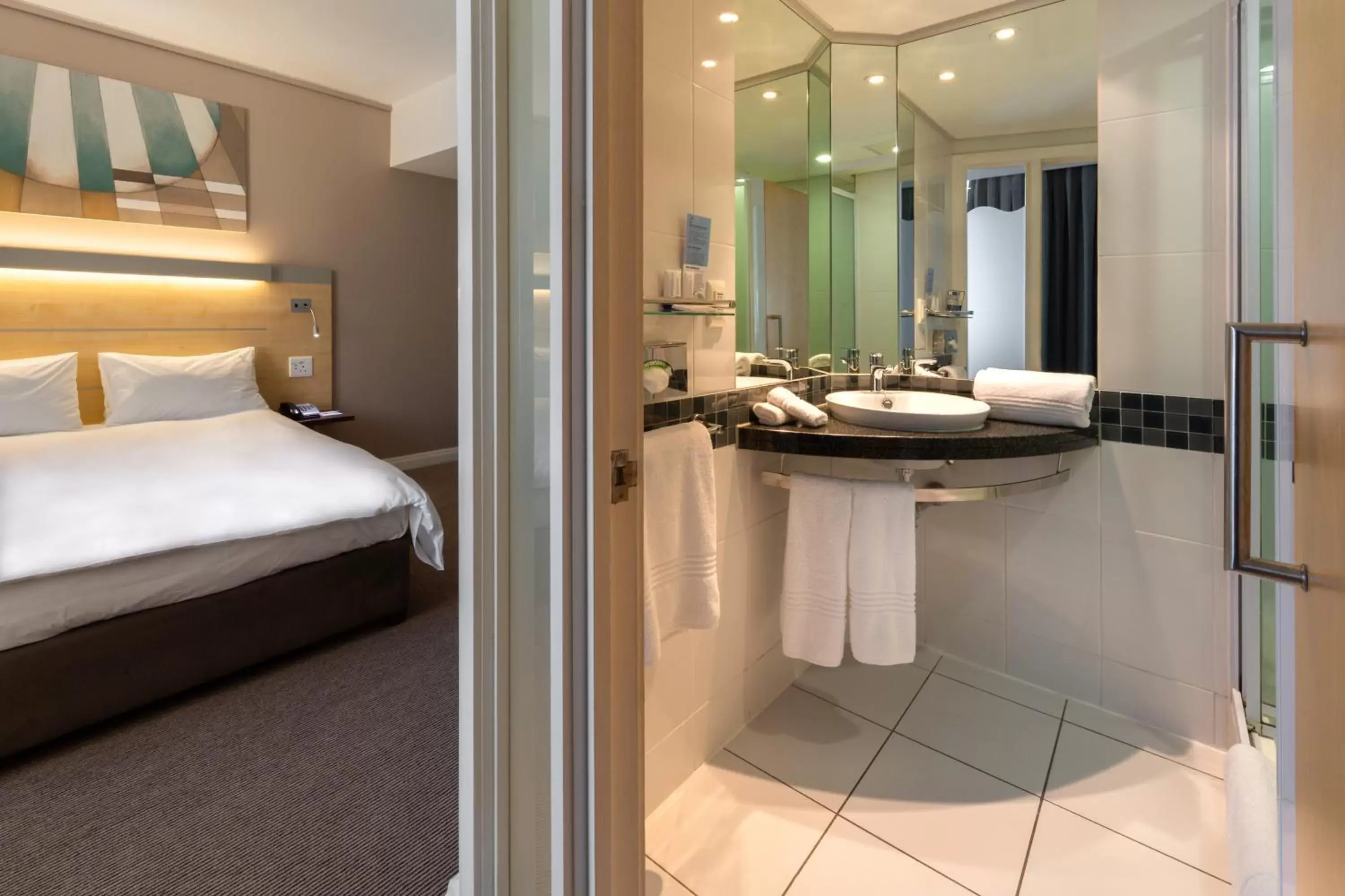 Photo of the whole room, Bathroom in Holiday Inn Express Cape Town City Centre, an IHG Hotel