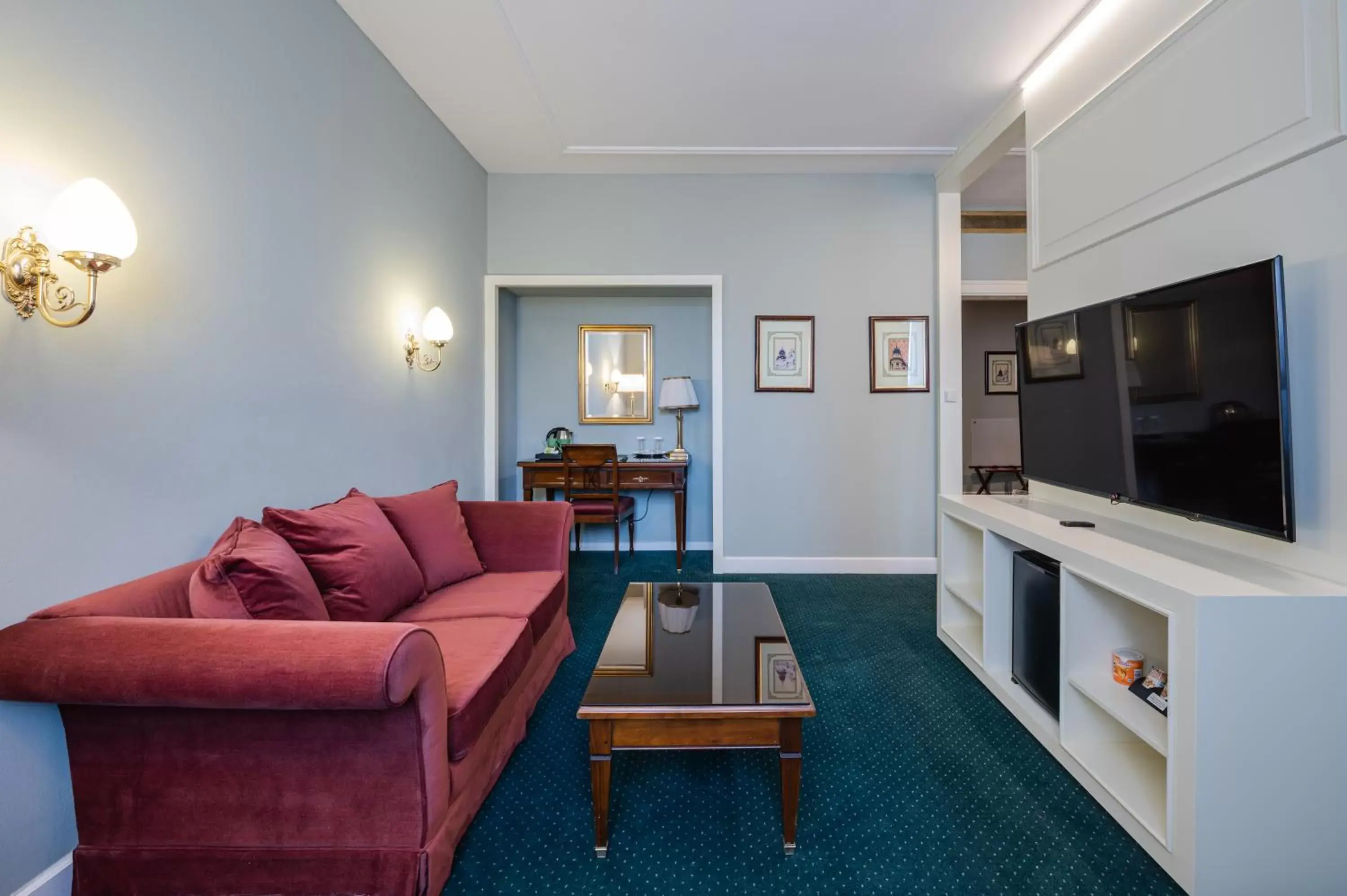 Seating Area in Hotel Liberty