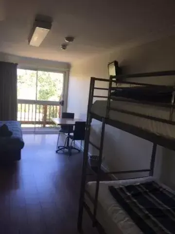 Photo of the whole room, Bunk Bed in Siesta Villa