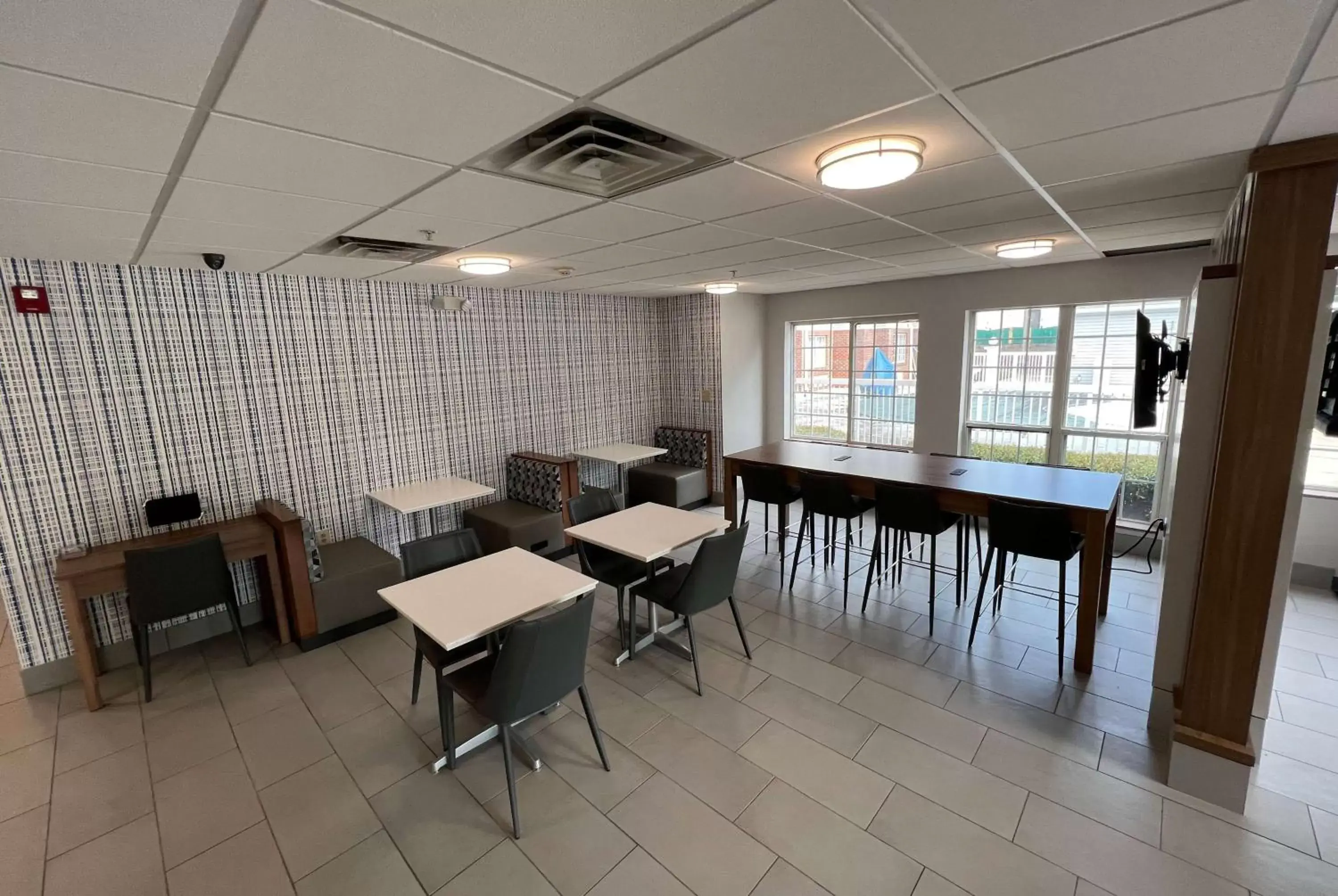 Lobby or reception in Microtel Inn & Suites by Wyndham Charlotte/Northlake Lobby or reception in Microtel Inn & Suites by Wyndham Charlotte/Northlake