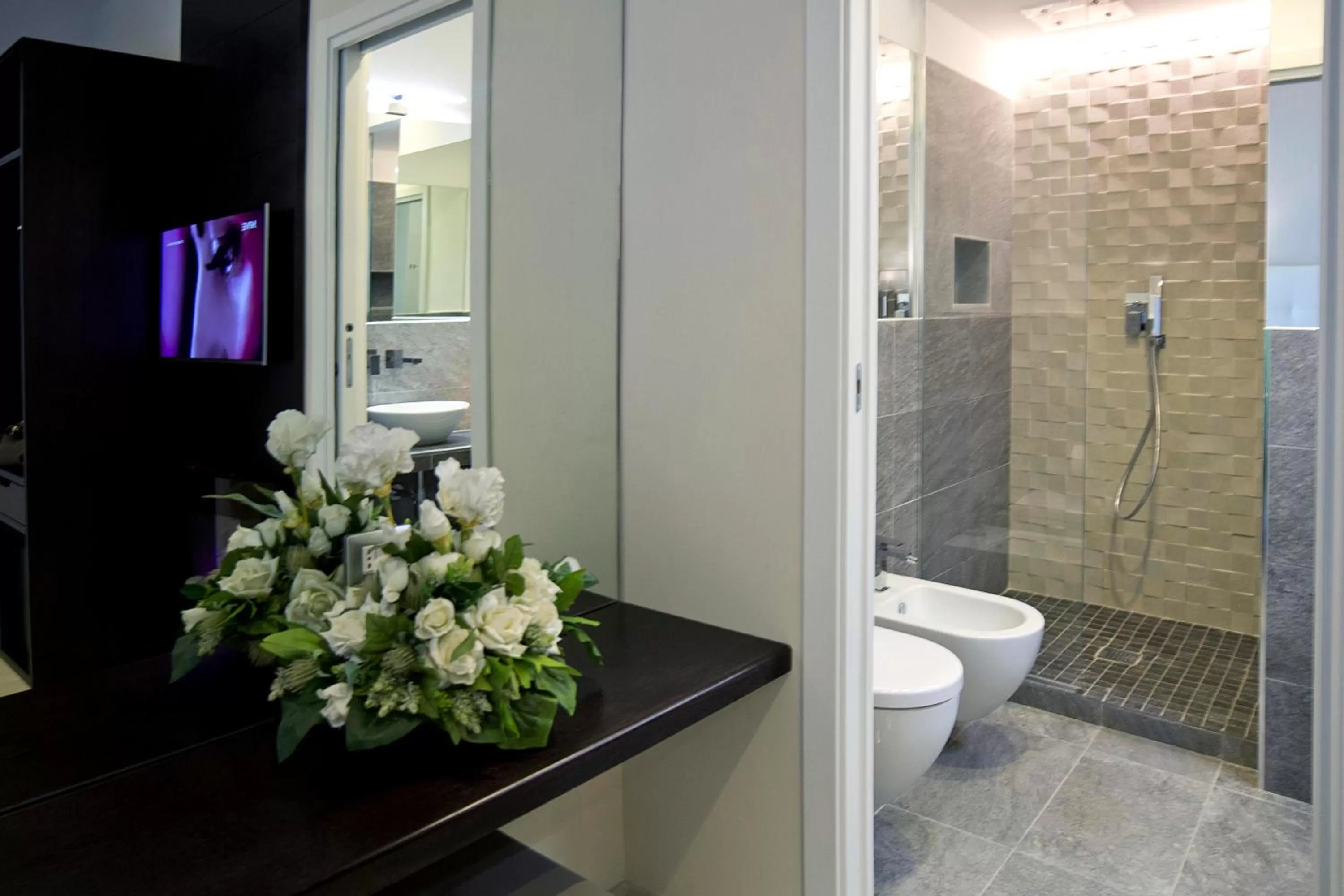 Shower in Roman Holidays Boutique Hotel