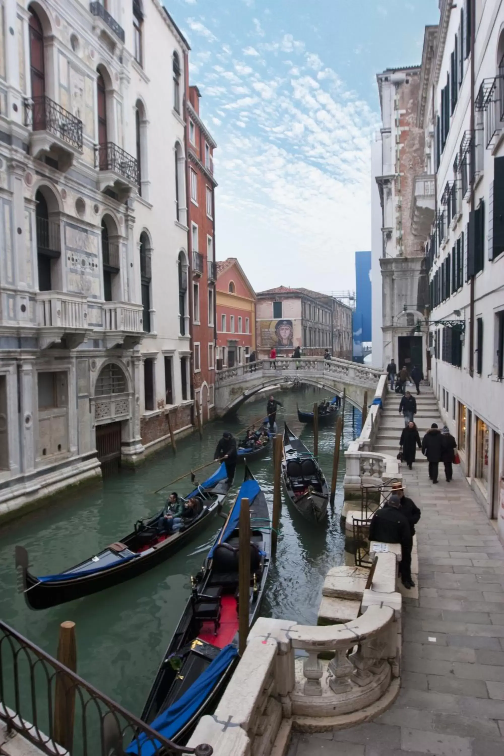 Area and facilities, Neighborhood in Hotel Al Ponte Dei Sospiri