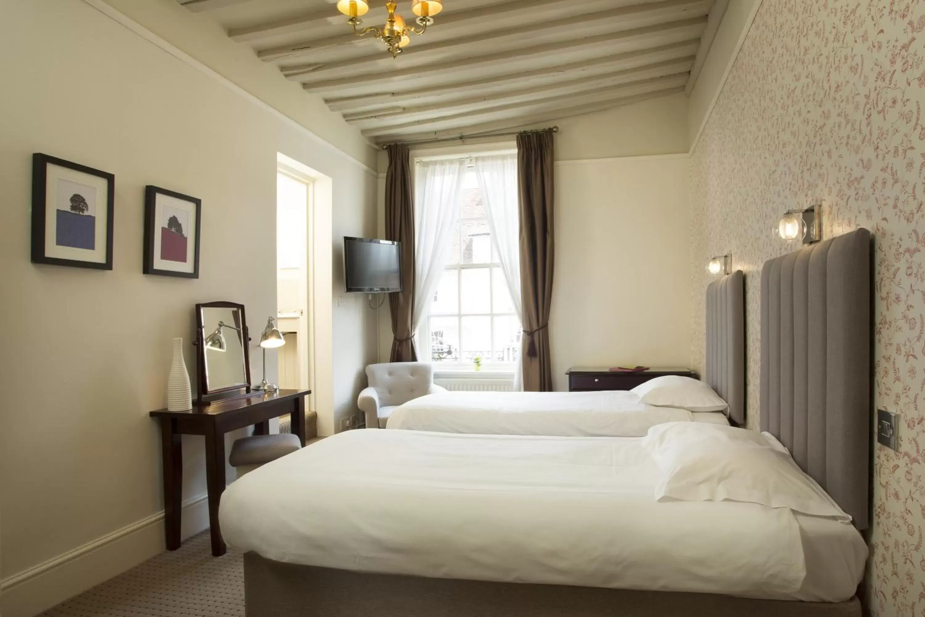 Bedroom, Bed in The George Hotel & Brasserie, Cranbrook