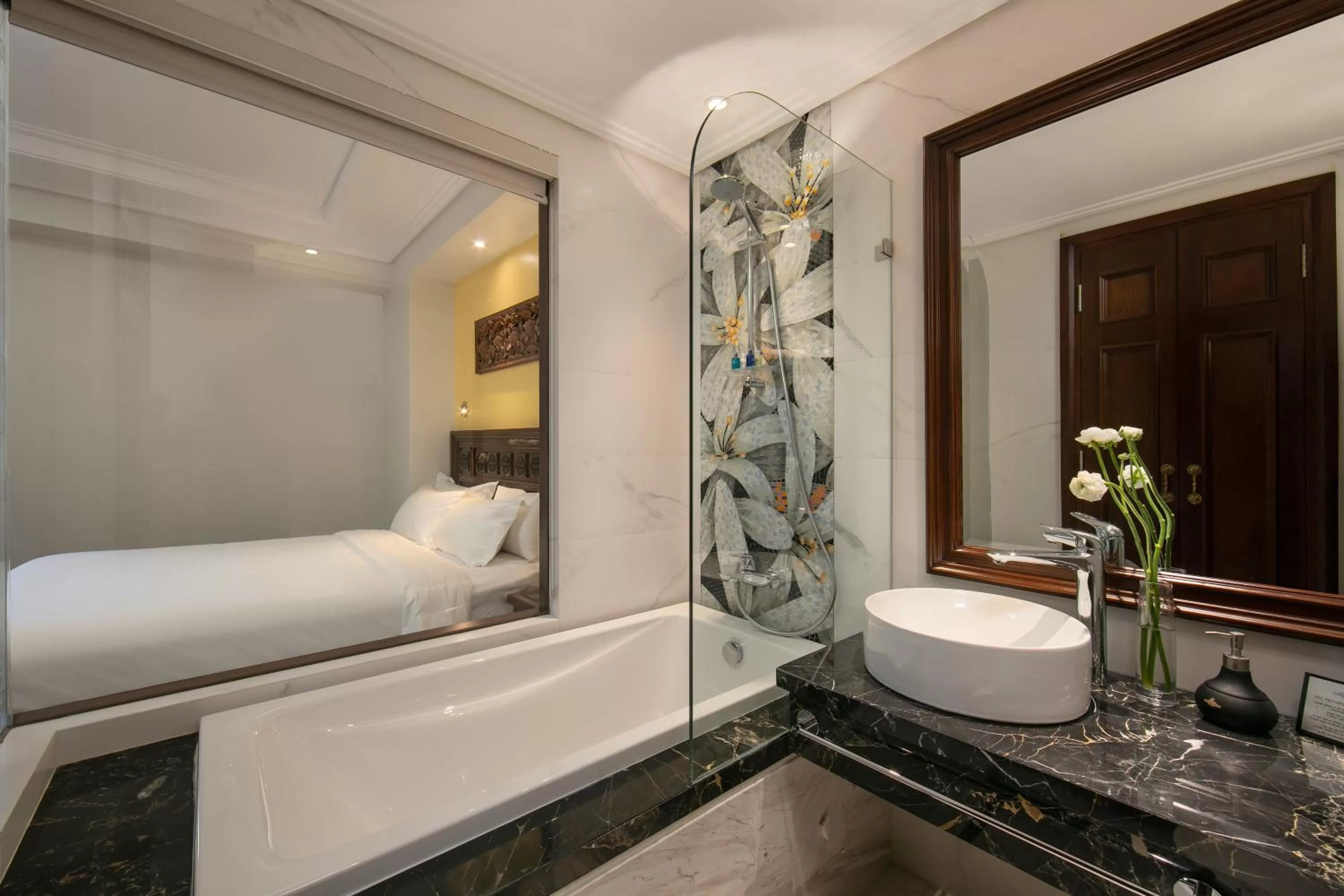Bathroom, Bed in San Grand Hotel & Spa