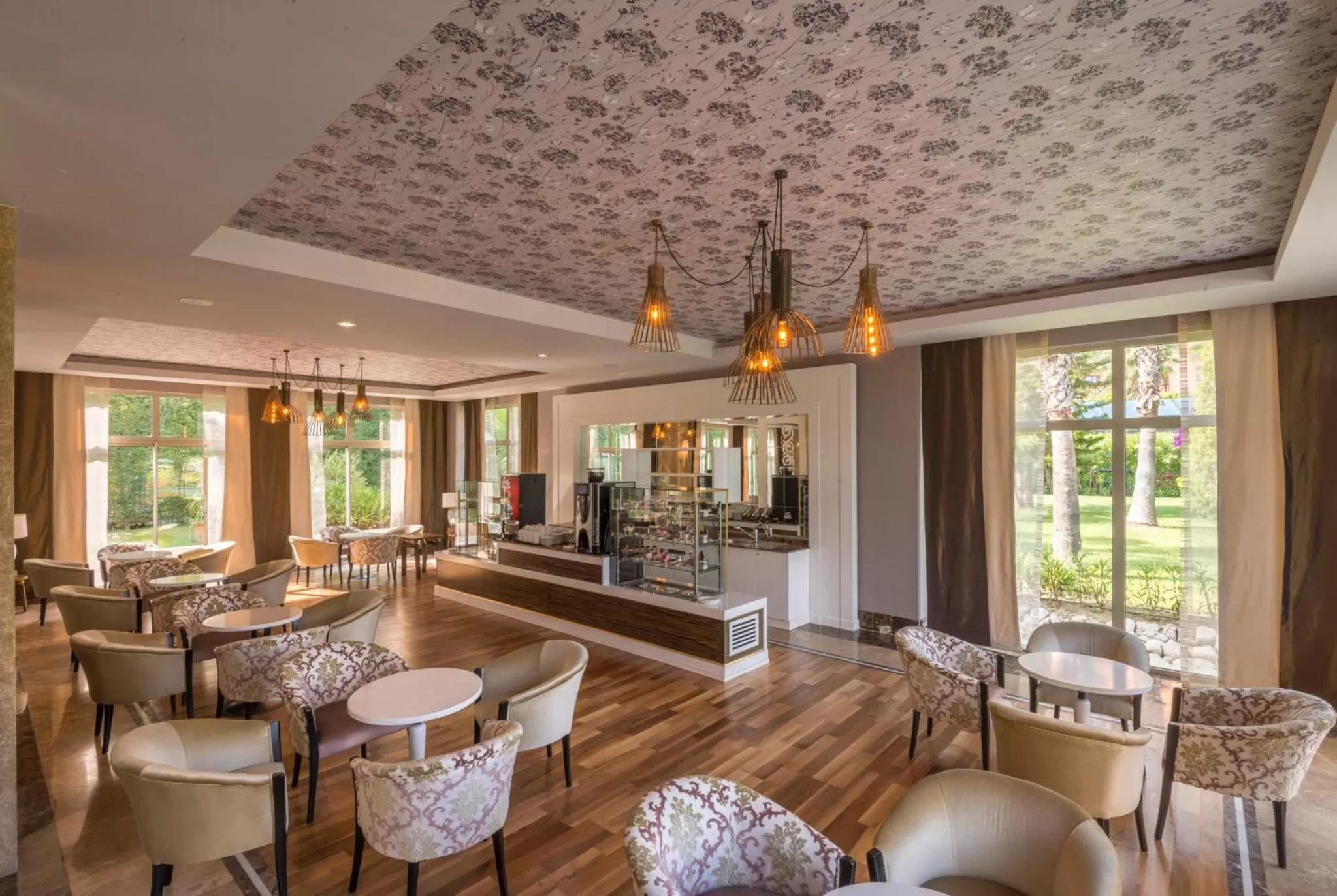 Food and drinks in Hotel Terrace Beach Resort All Inclusive