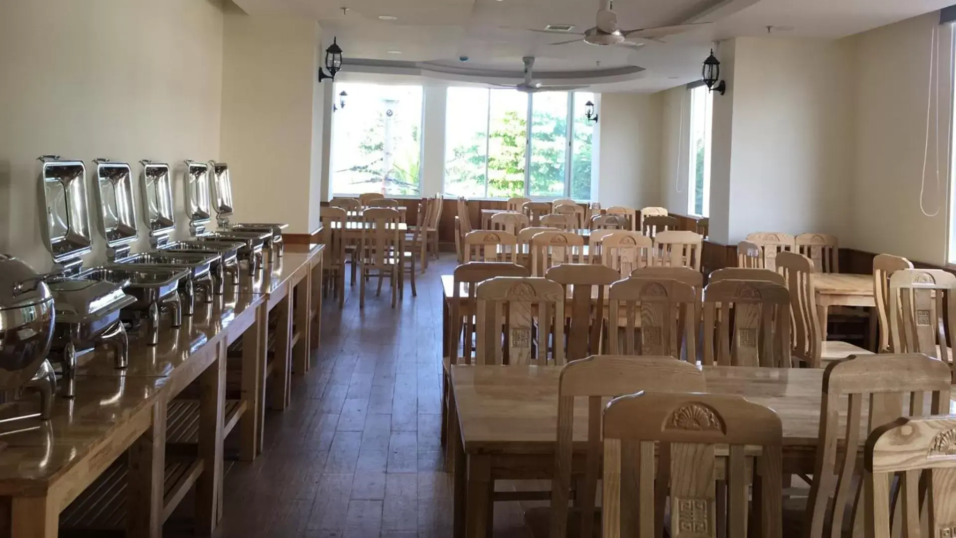 Restaurant/places to eat in Glory Nha Trang Hotel Restaurant/places to eat in Glory Nha Trang Hotel