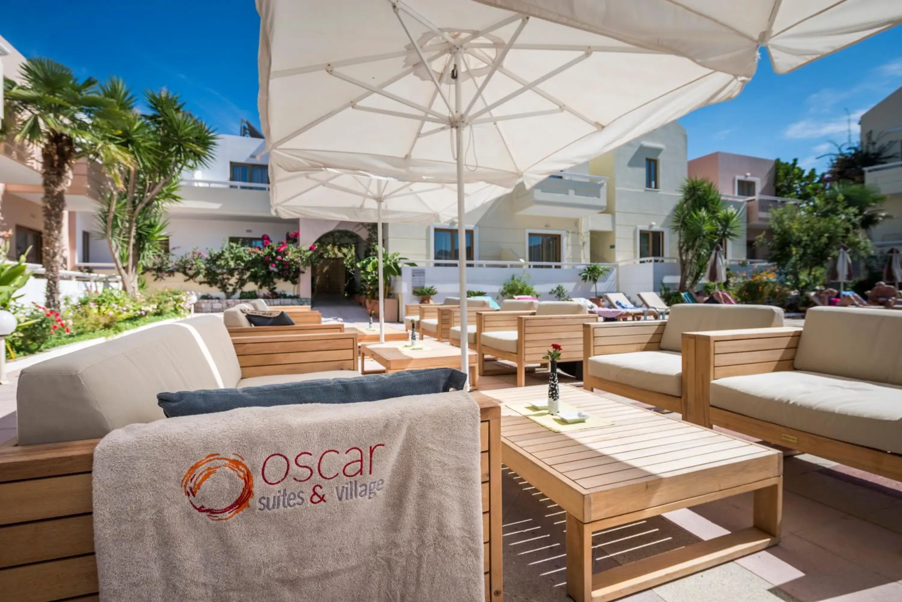 Lounge or bar in Oscar Suites & Village