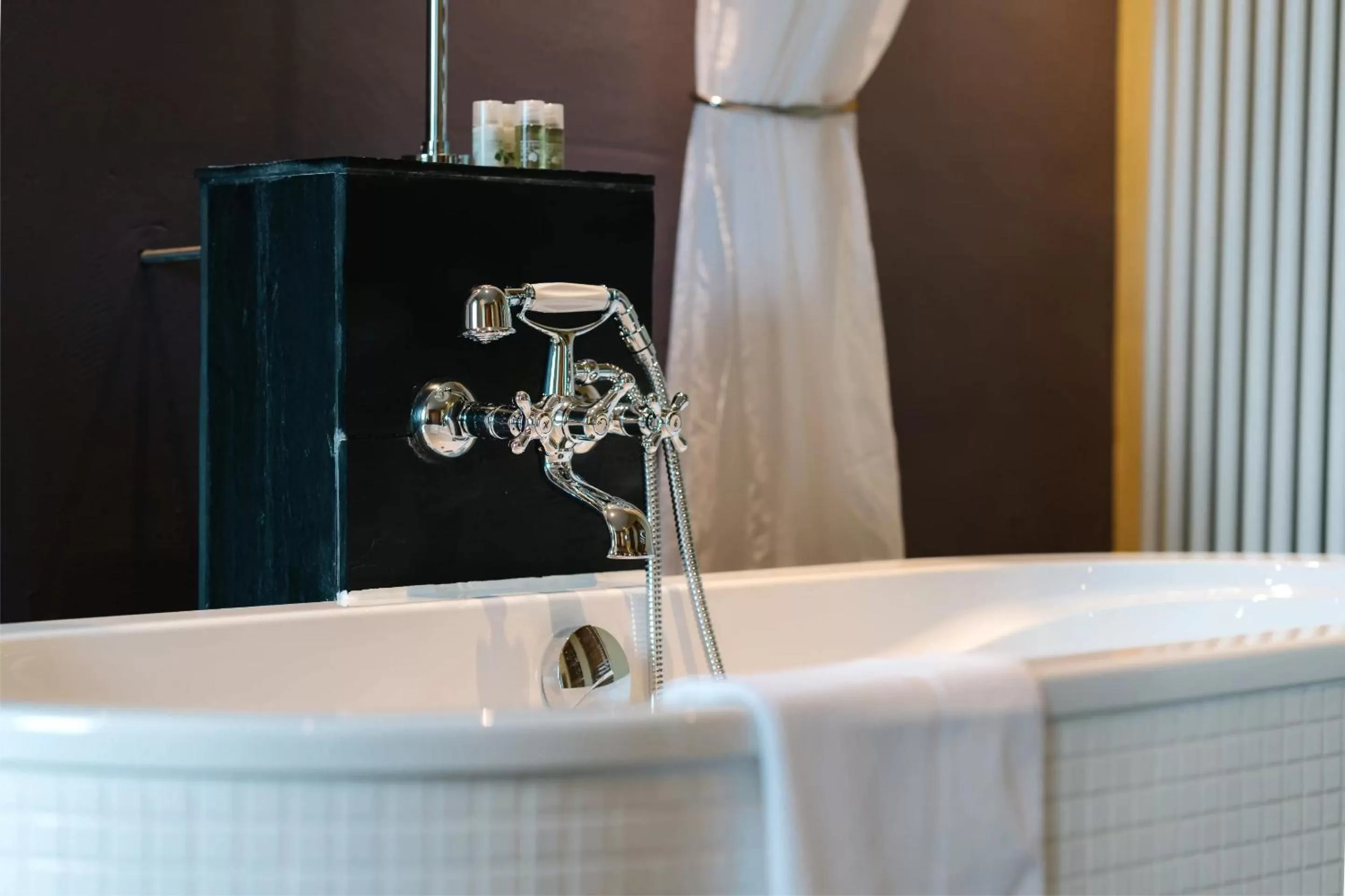 Bathroom in Hotel Schiller