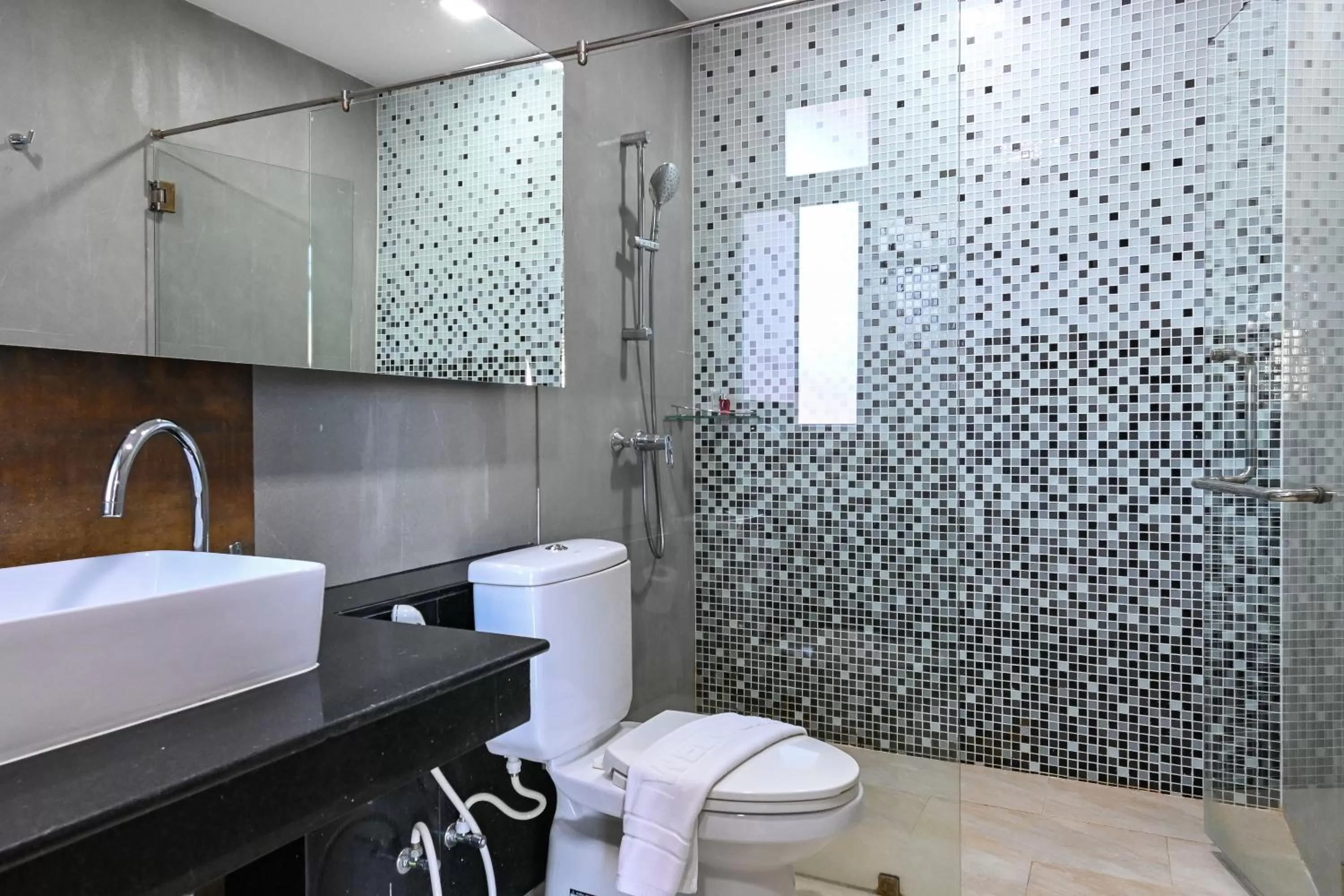 Bathroom in Golden Sea Hua Hin - SHA Extra Plus