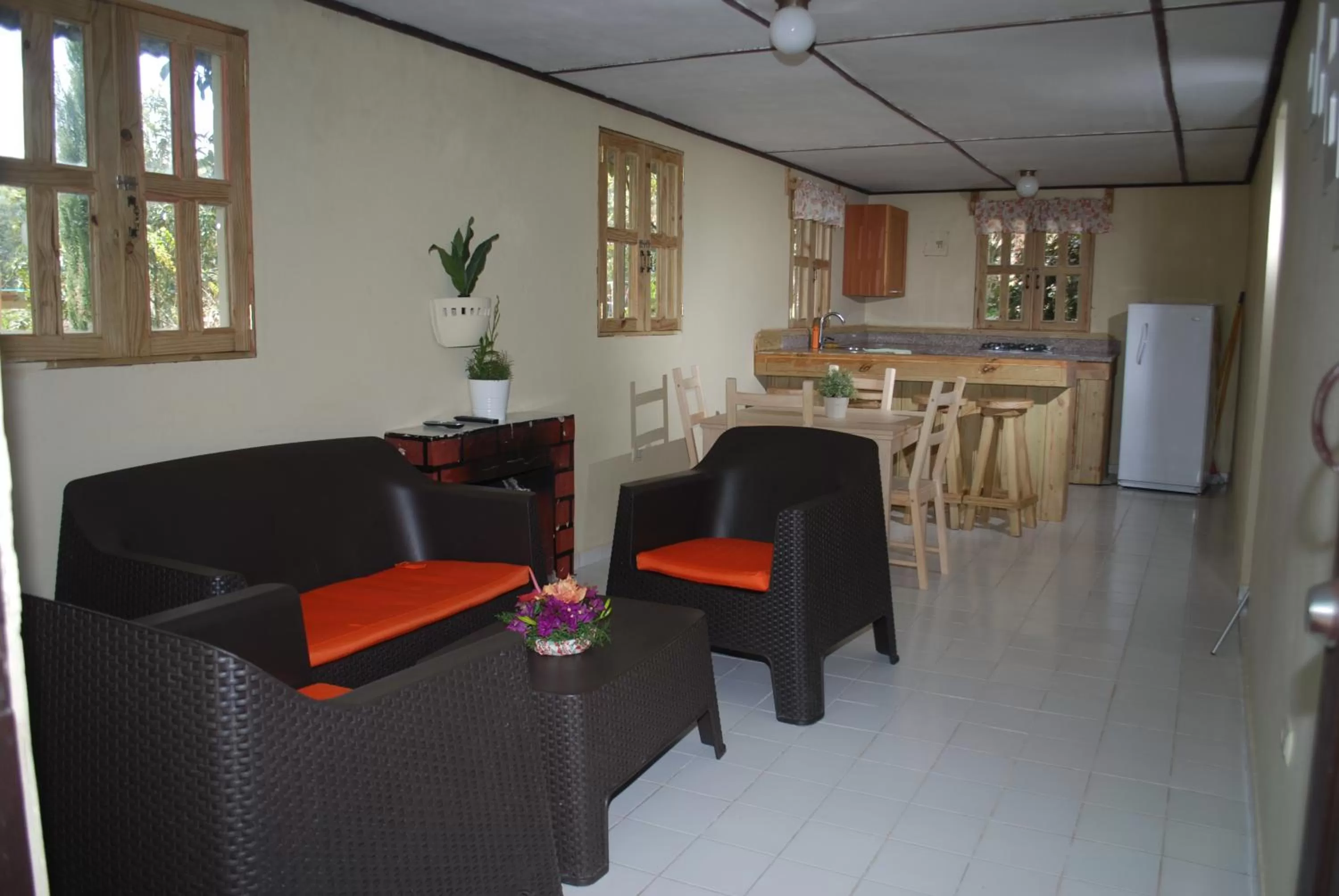 Kitchen or kitchenette in Hotel Rancho Constanza & Cabañas de la Montaña