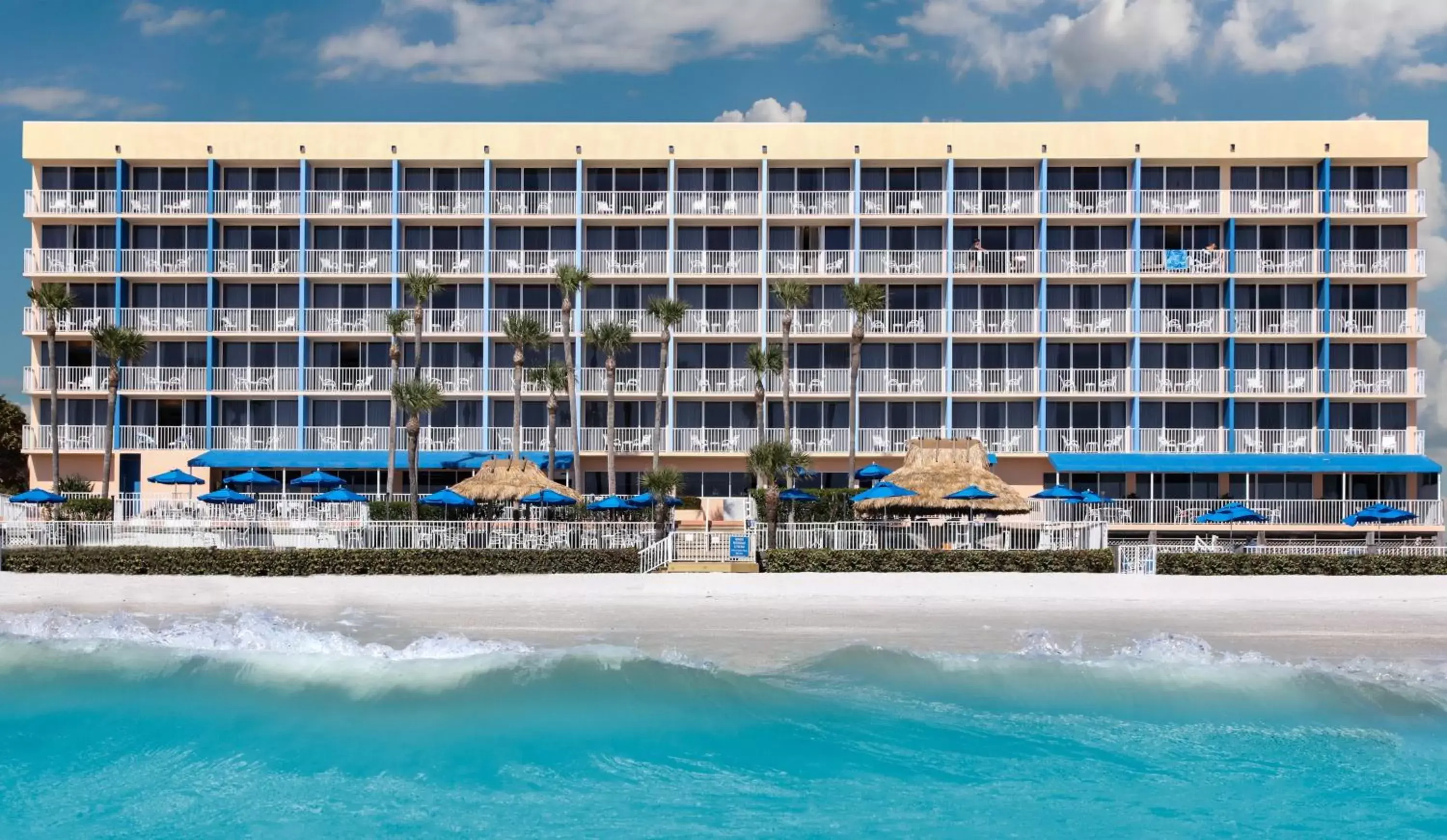 Property Building in DoubleTree Beach Resort by Hilton Tampa Bay – North Redington Beach