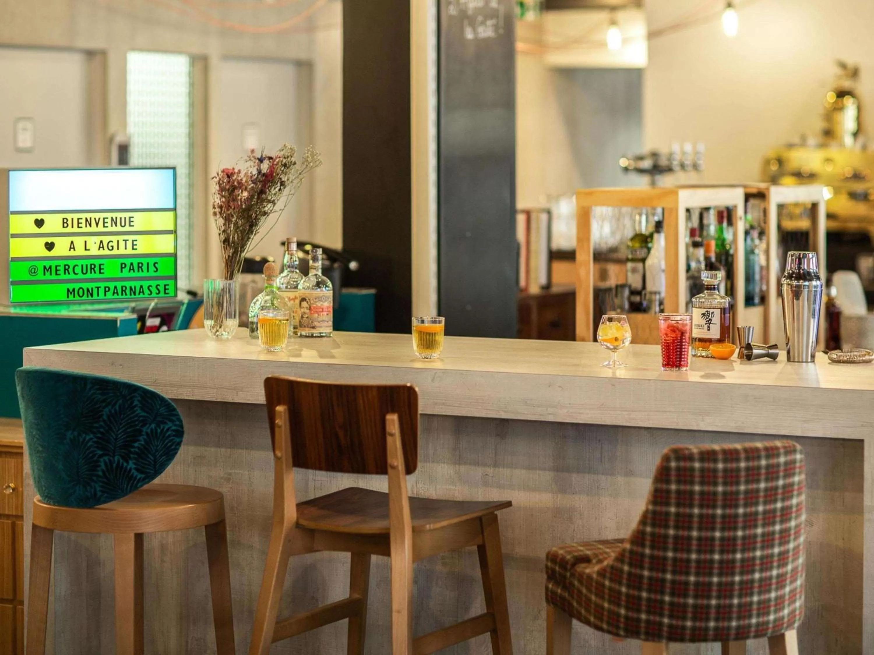 Lounge or bar in Hôtel Mercure Paris Centre Gare Montparnasse