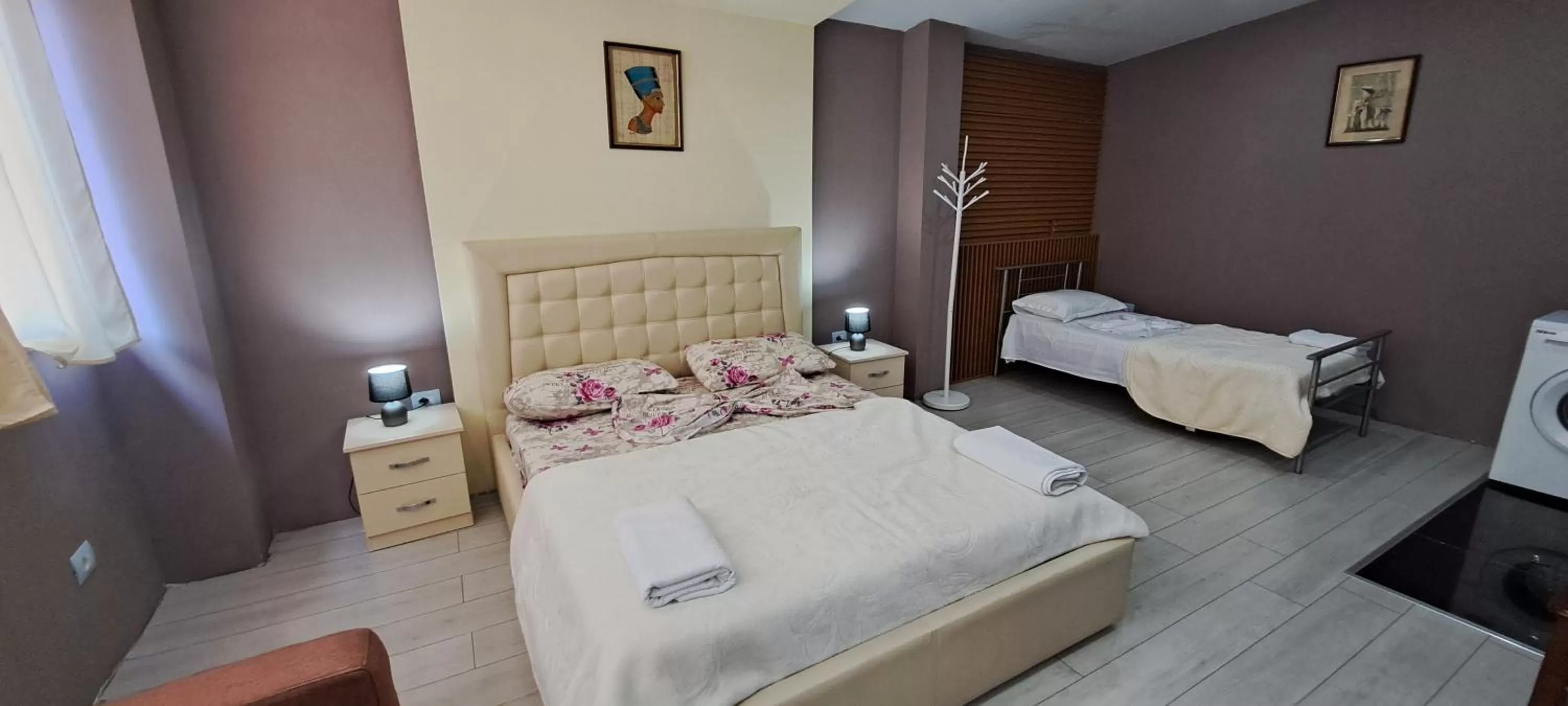 Bed in CityCenterHotel Shkoder