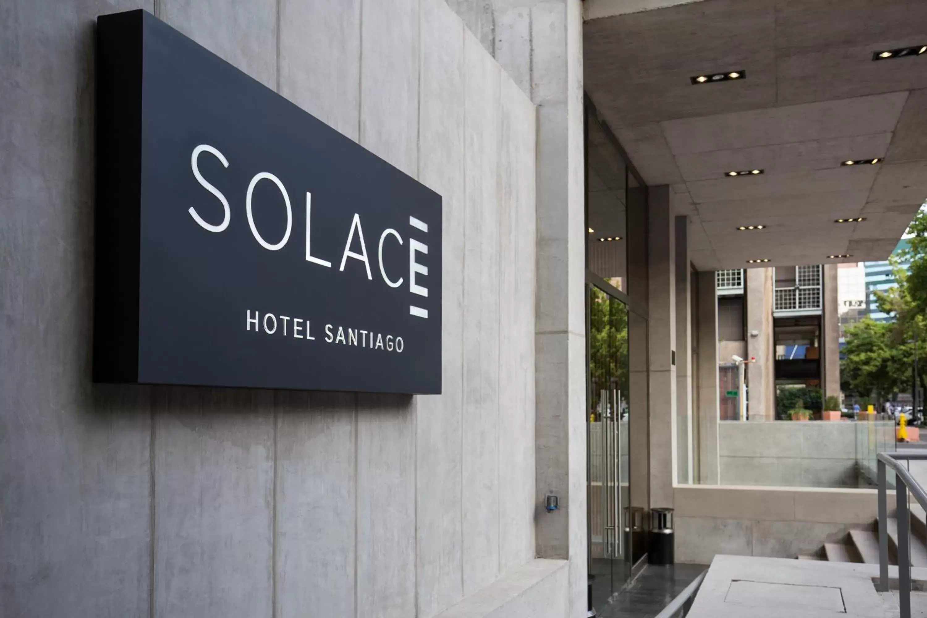 Facade/entrance in Solace Hotel Santiago